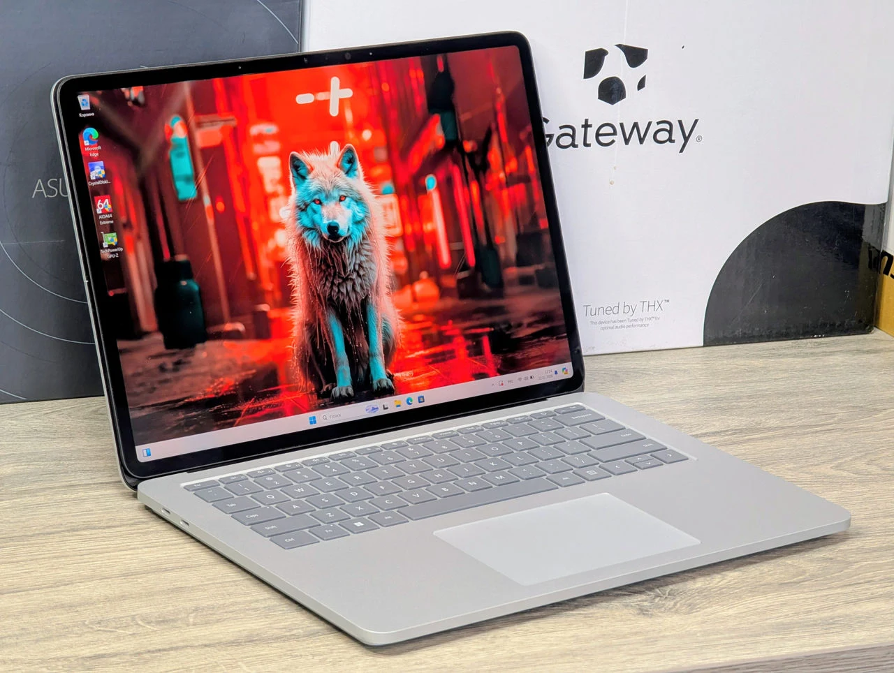 Surface Laptop Studio | i7 11370H | 32GB | 1TB | RTX 3050 Ti | 14.4″ 2K 120Hz — miniatură 3
