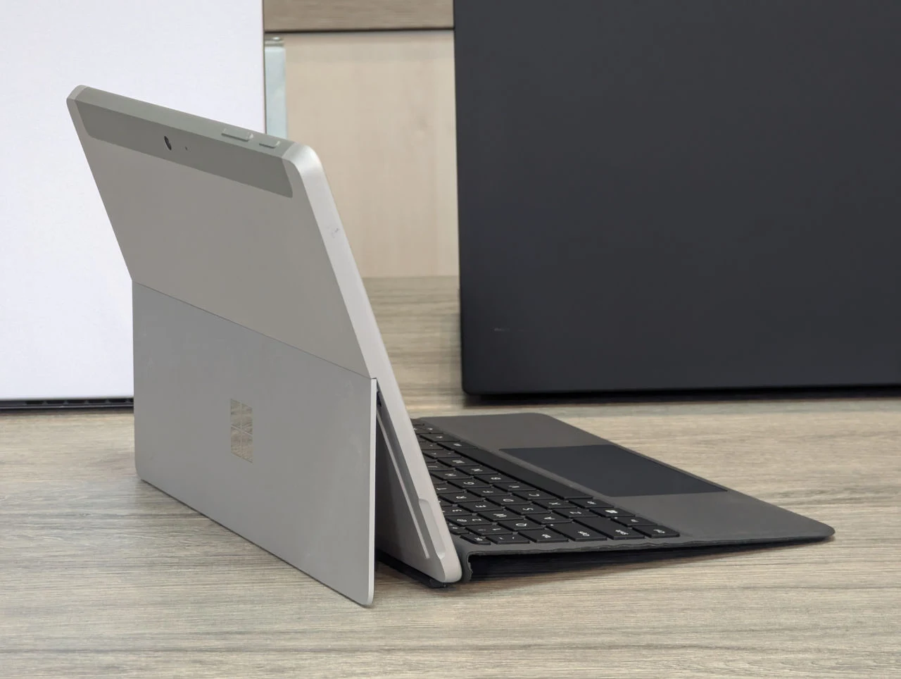 Ca nou! Microsoft Surface Go | Pentium 4415Y | 8GB | 128GB | Intel HD 615 | 10.5″ — miniatură 10
