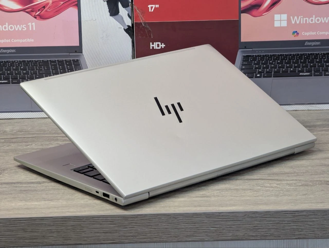 HP EliteBook 845 G9 | AMD Ryzen 5 PRO 6650U | 16GB DDR5 | 256GB SSD | 14.0″ — miniatură 10