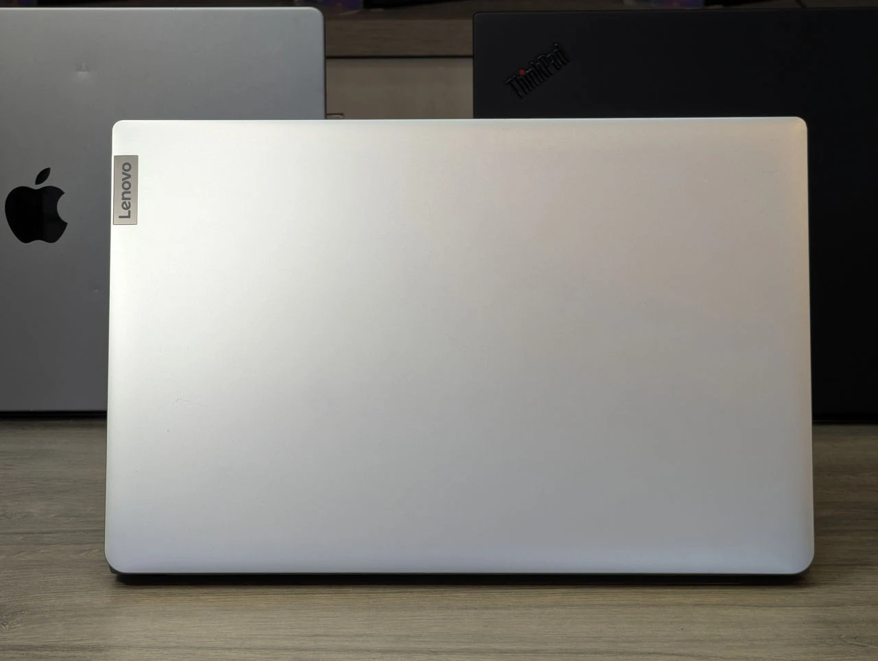 Lenovo IdeaPad 3 15ABA7 | Ryzen 7 5700U | 16GB | 512GB SSD | AMD Radeon Graphics | 15.6″ Full HD — miniatură 6