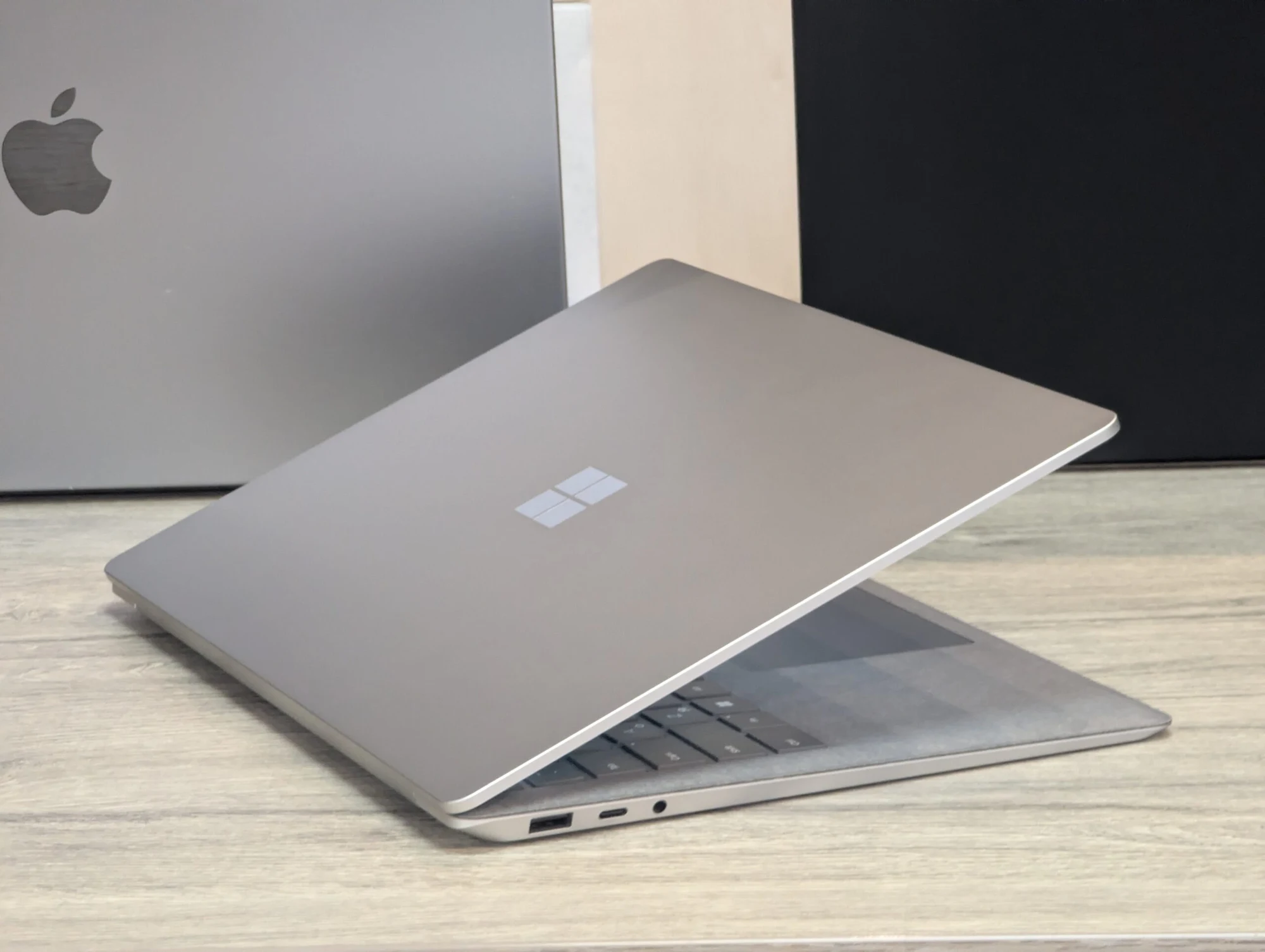 Ca nou! Microsoft Surface Laptop 5 | i5 1235U | 8GB | 512GB | Intel Iris Xe | 13.5″ — miniatură 11