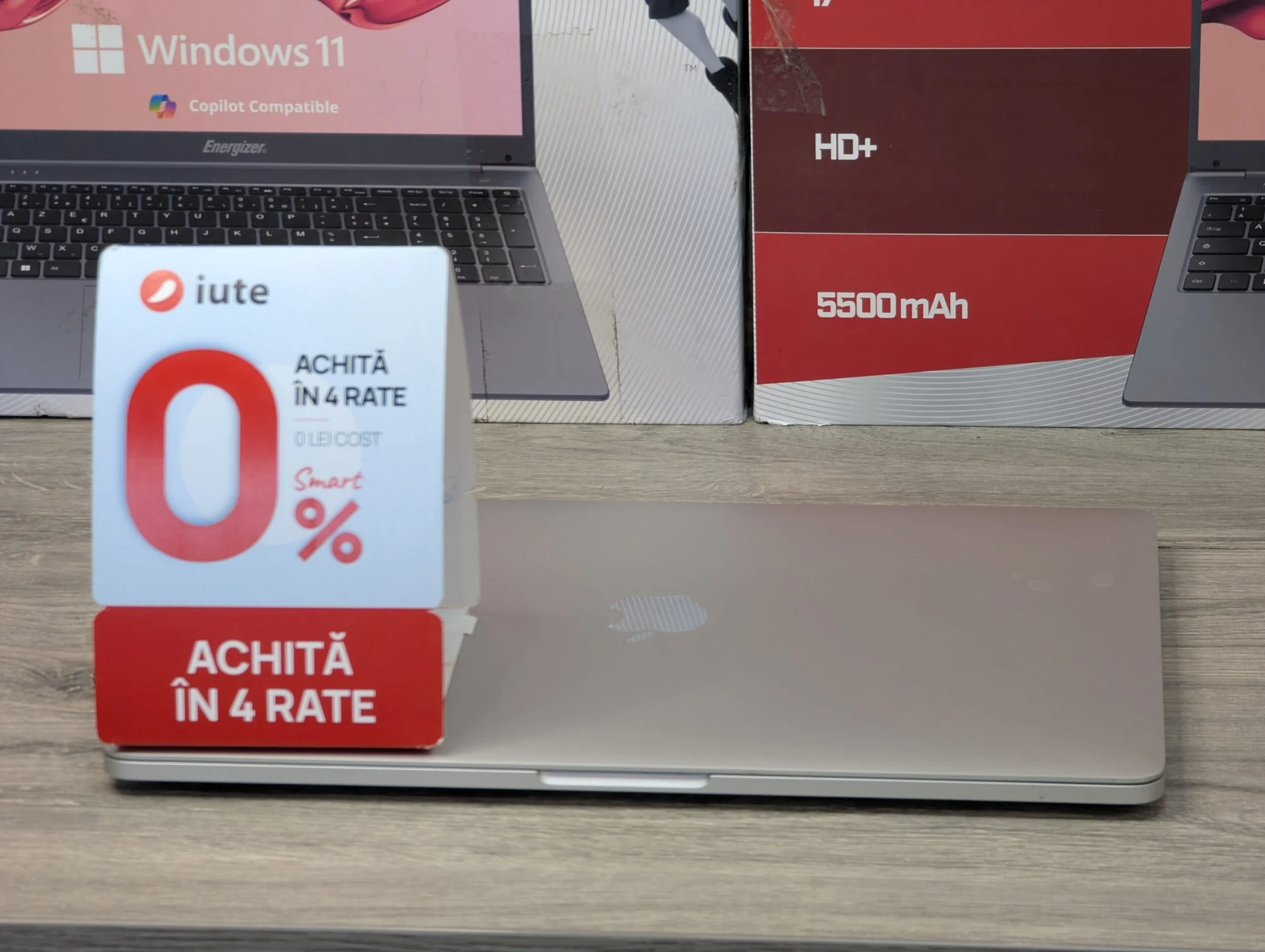 Apple MacBook Pro 13 (2020) | Apple M1 | 16GB RAM | 1TB | 13.3″ — miniatură 12