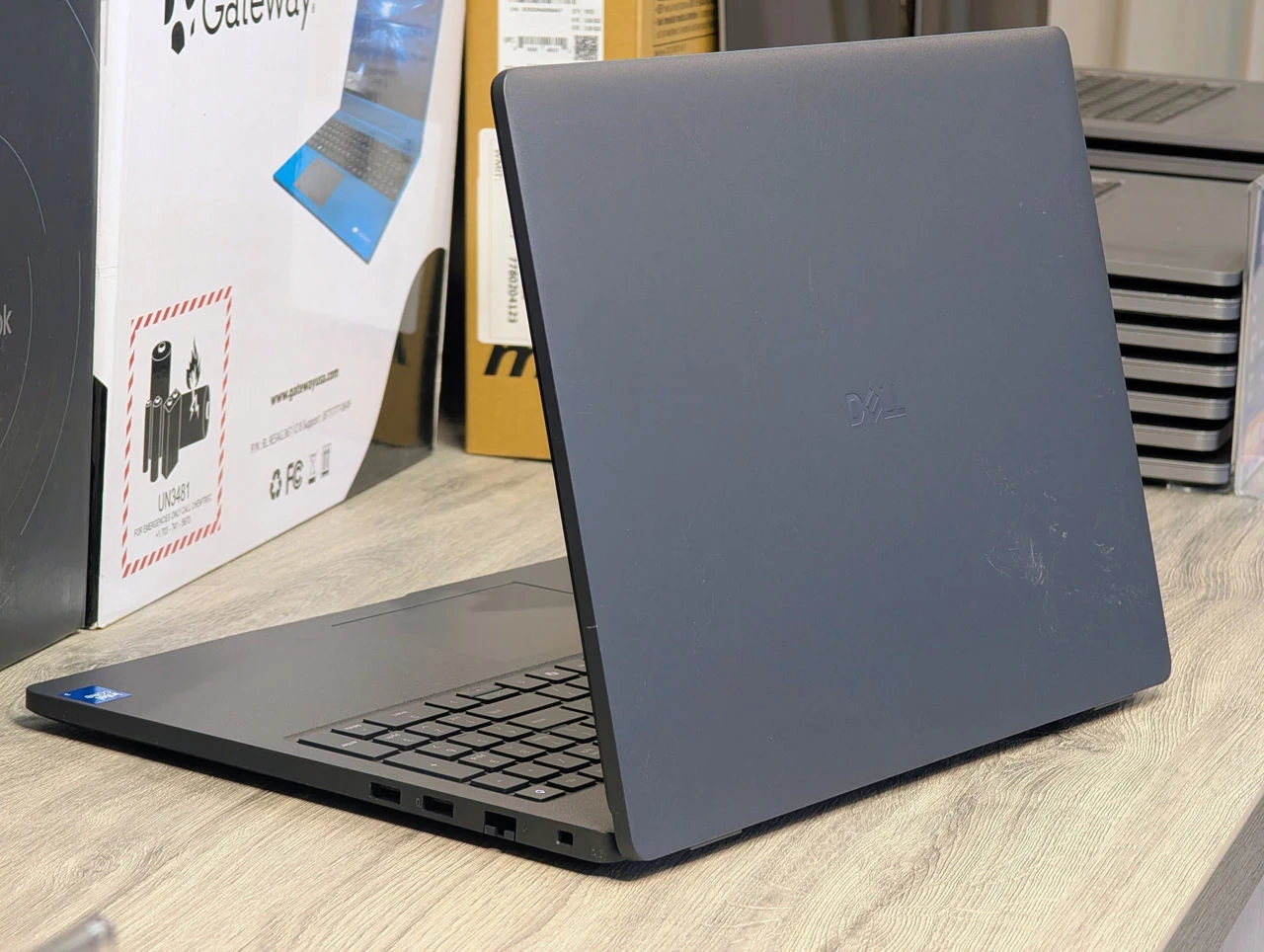 Dell Pro 16 | Core 3 100U | 8GB | 256GB | 16″ FHD+ — miniatură 12