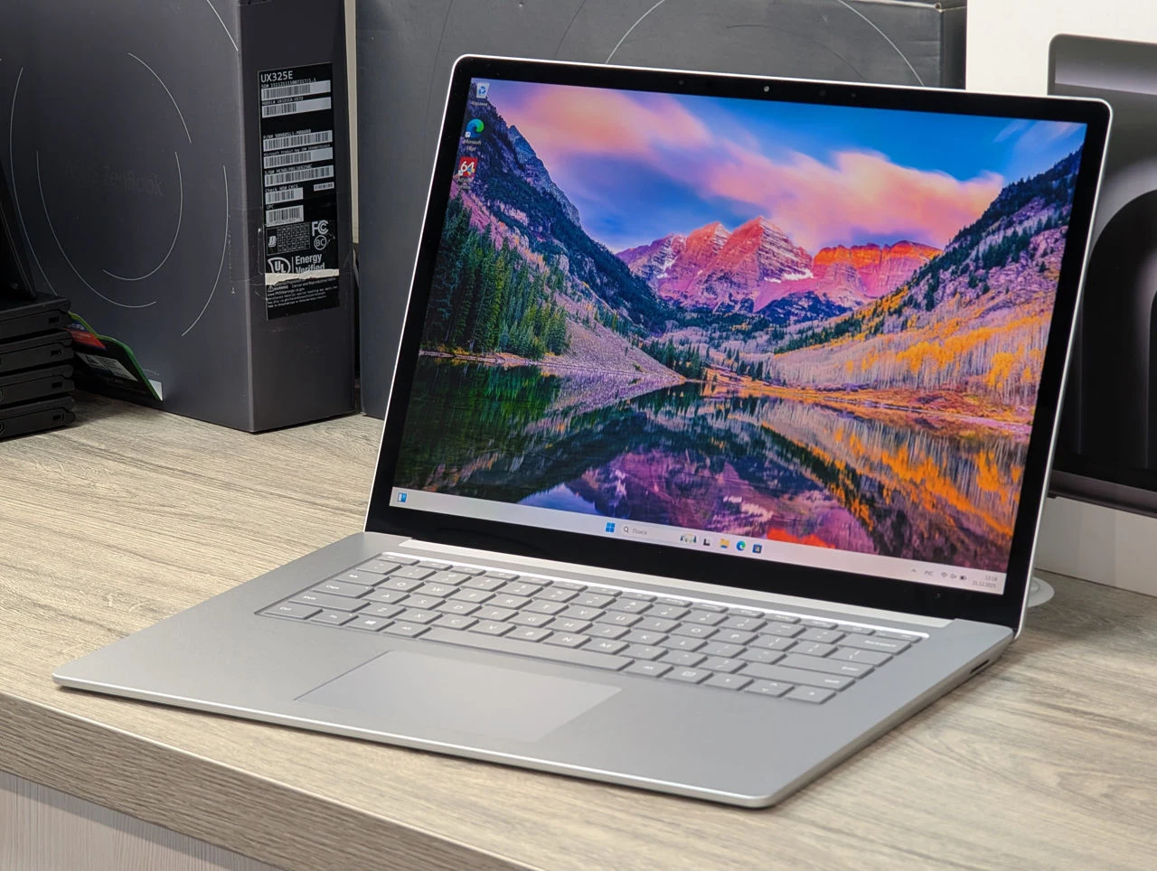 Microsoft Surface Laptop 3 | i7-1065G7 | 16GB Ram | 256GB | 15″ Touch — miniatură 8