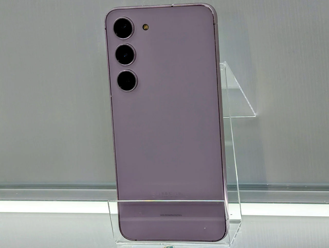 Samsung Galaxy S23 | Snapdragon 8 Gen 2 | 8GB | 128GB | 6.1″ Amoled | Lavender | Dual SIM — miniatură 15