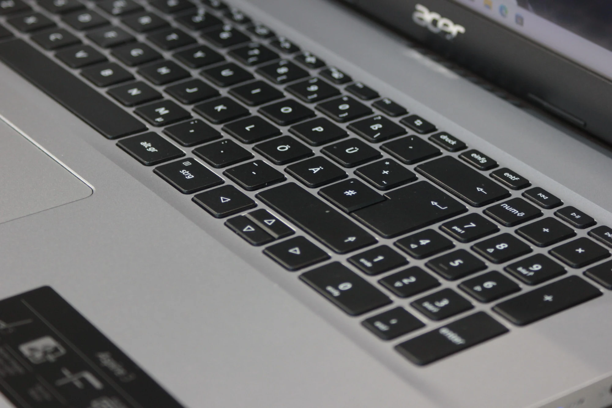 Acer Aspire 3 A317 | i5-1235U | 16GB | 512GB | Iris Xe Graphics | 17.3″ FHD — миниатюра 8