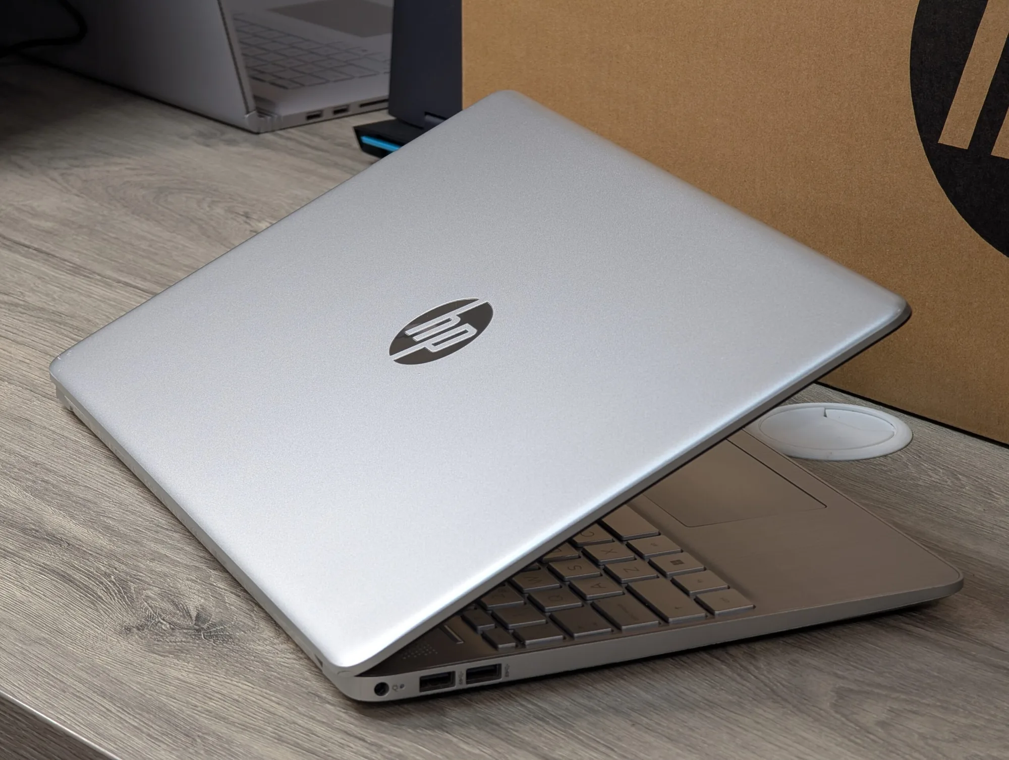 Ca Nou! HP Laptop 15s | Ryzen 5 5500U | 12GB | 256GB | Radeon Graphics | 15.6″ FHD — miniatură 11