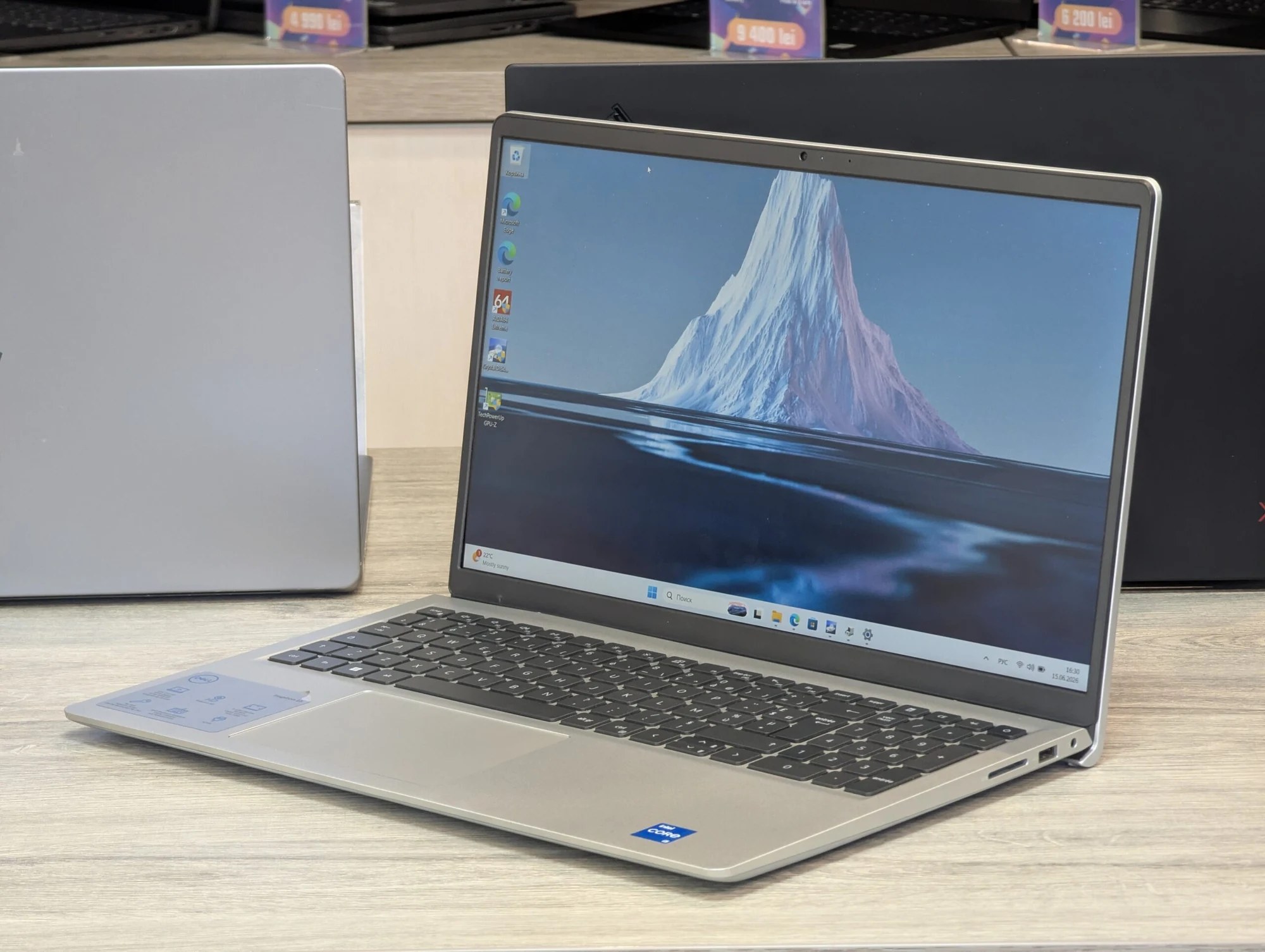 Dell Inspiron 15 3520 | i5-1235U | 16GB | 256GB | Intel Iris Xe | 15.6″ — miniatură 3