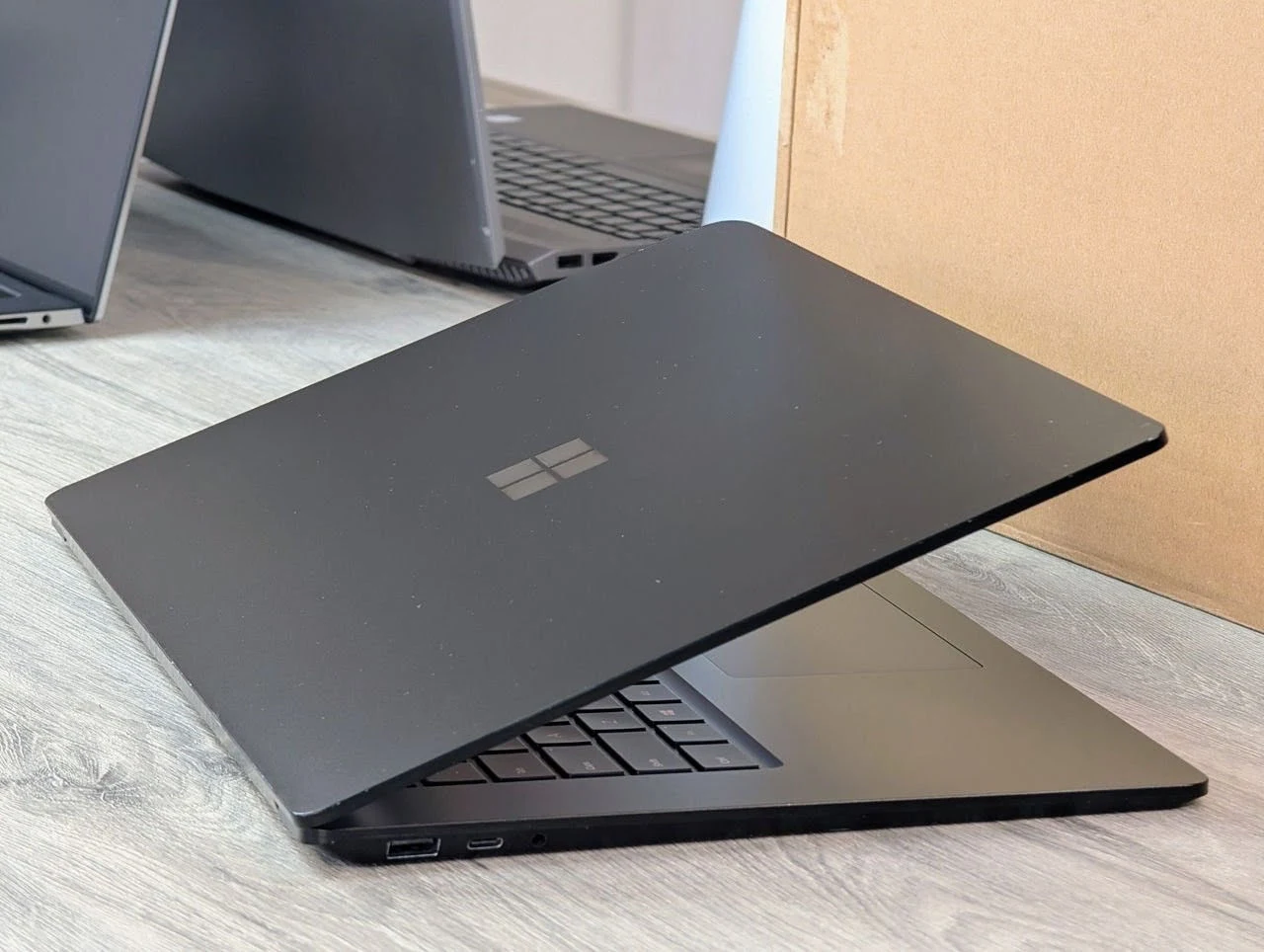 Microsoft Surface Laptop 5 | i7-1265U | 32GB RAM | 1TB SSD | 15″ Touch — miniatură 8