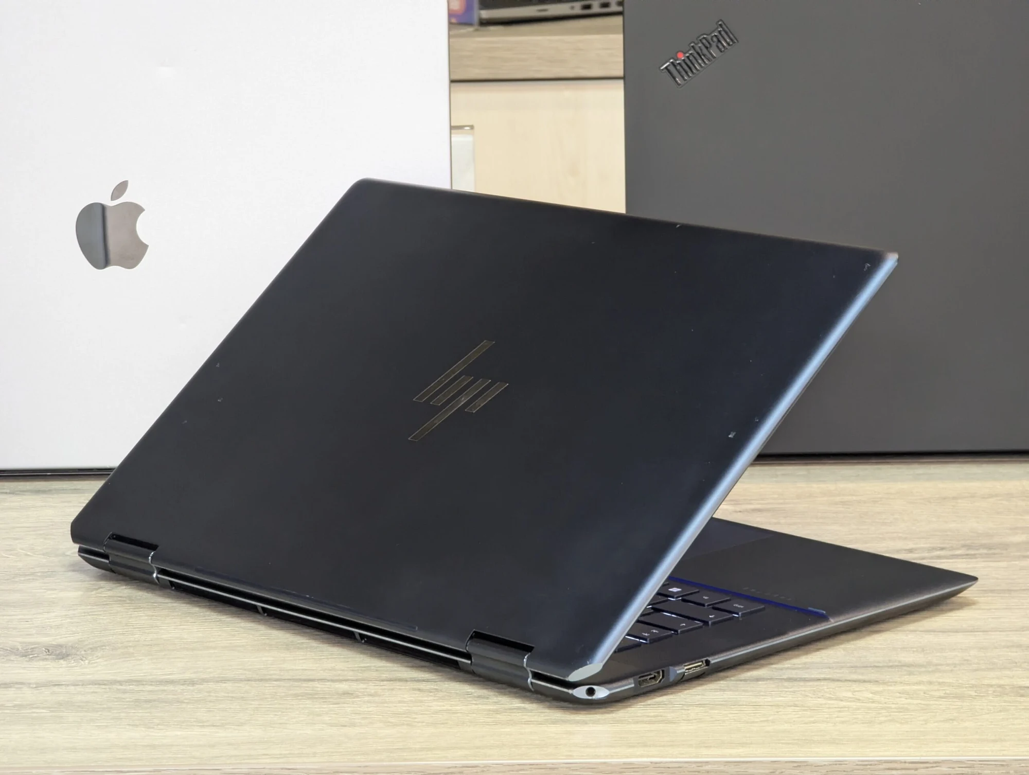 HP Spectre x360 | i7 1260P | 32GB RAM | 2TB | Intel Arc A370M 4GB | 16.0″ Non Touch x360 — miniatură 9