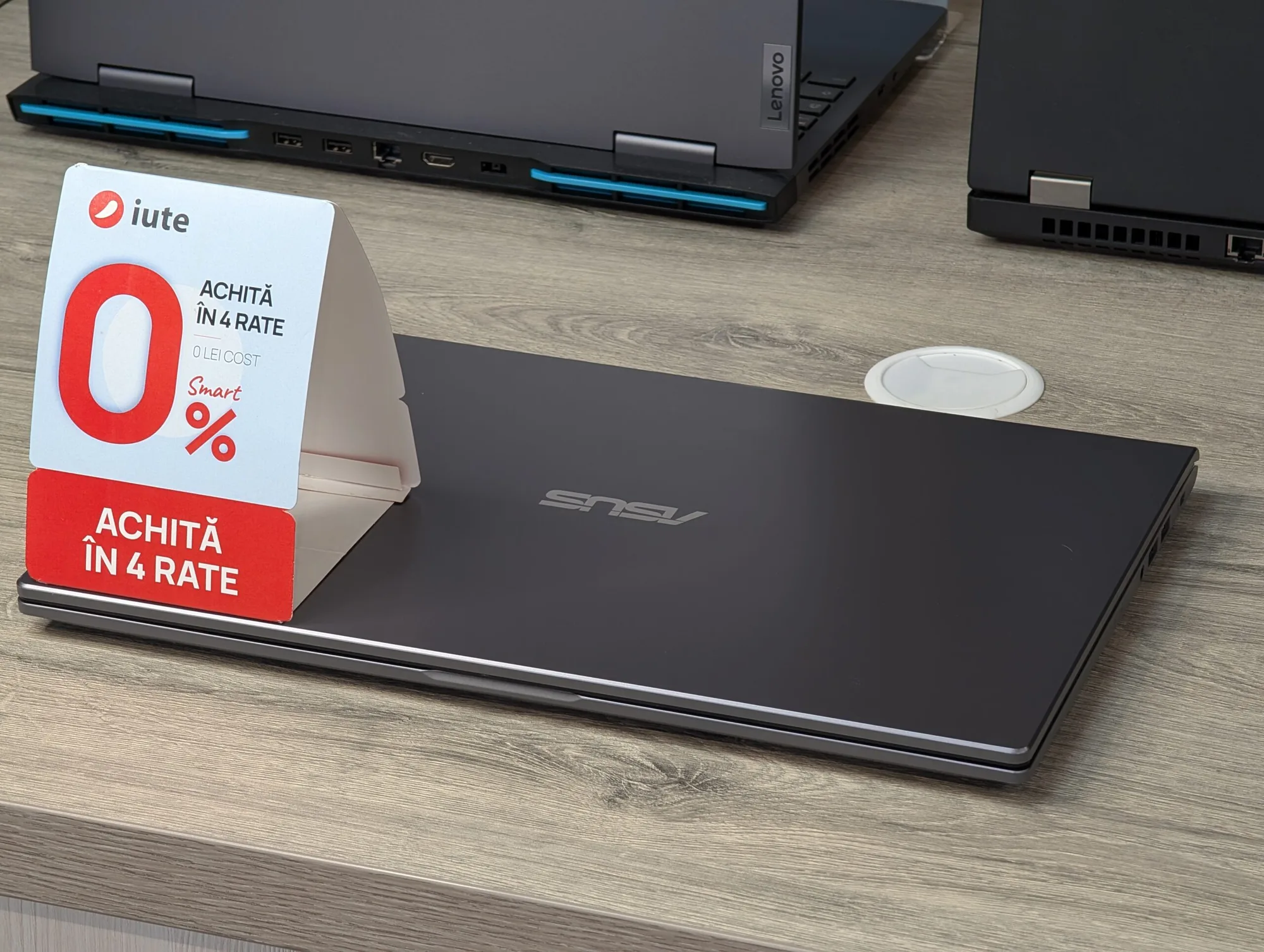 Asus VivoBook 15 X515UA | Ryzen 7 5700U | 16GB | 256GB | Radeon Graphics | 15.6″ FHD — miniatură 16