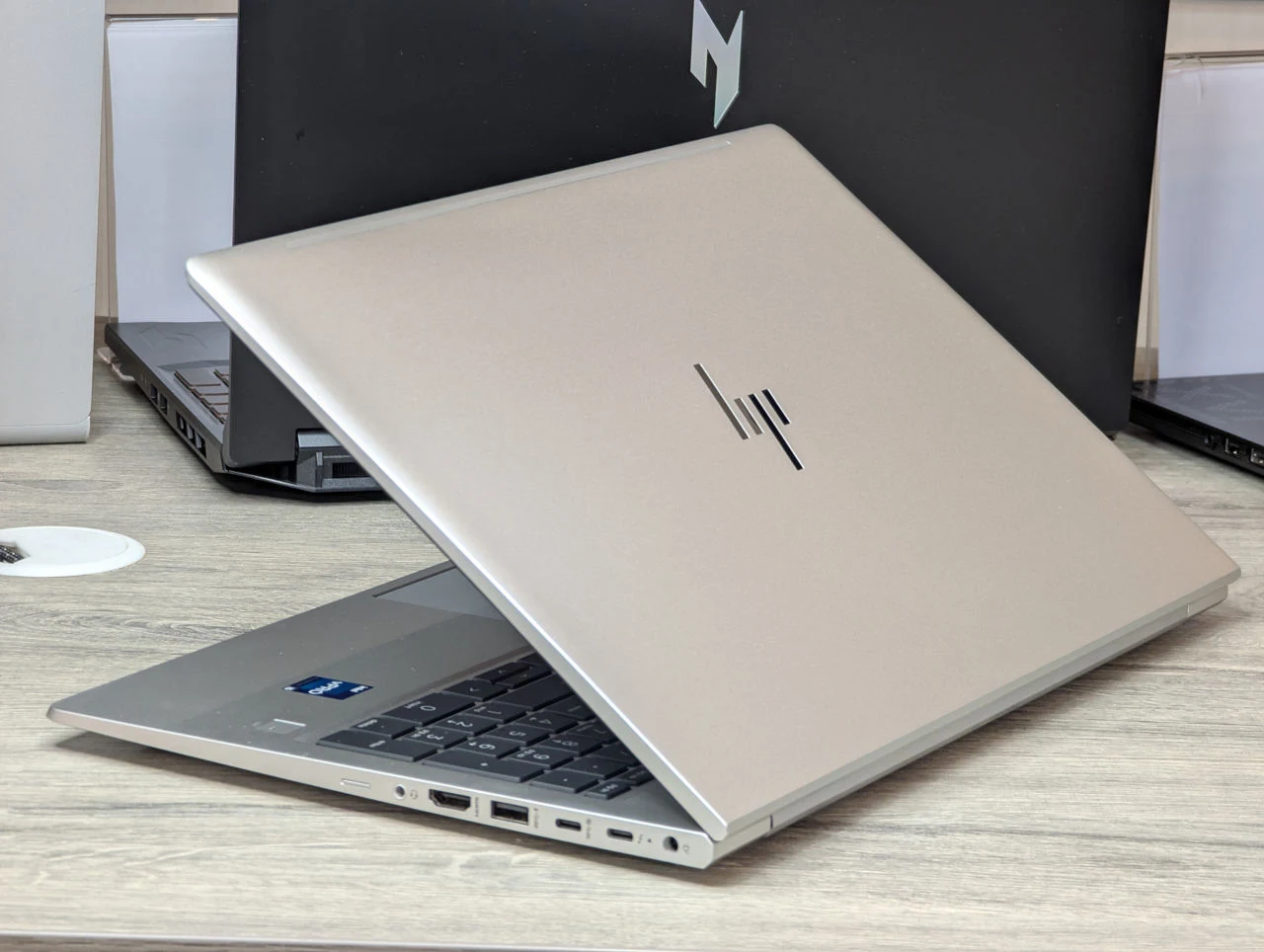 Nou! HP EliteBook 650 G10 | 15.6″ | Intel Core i5-1335U | 16GB RAM | 512GB | FHD IPS Touch — miniatură 11