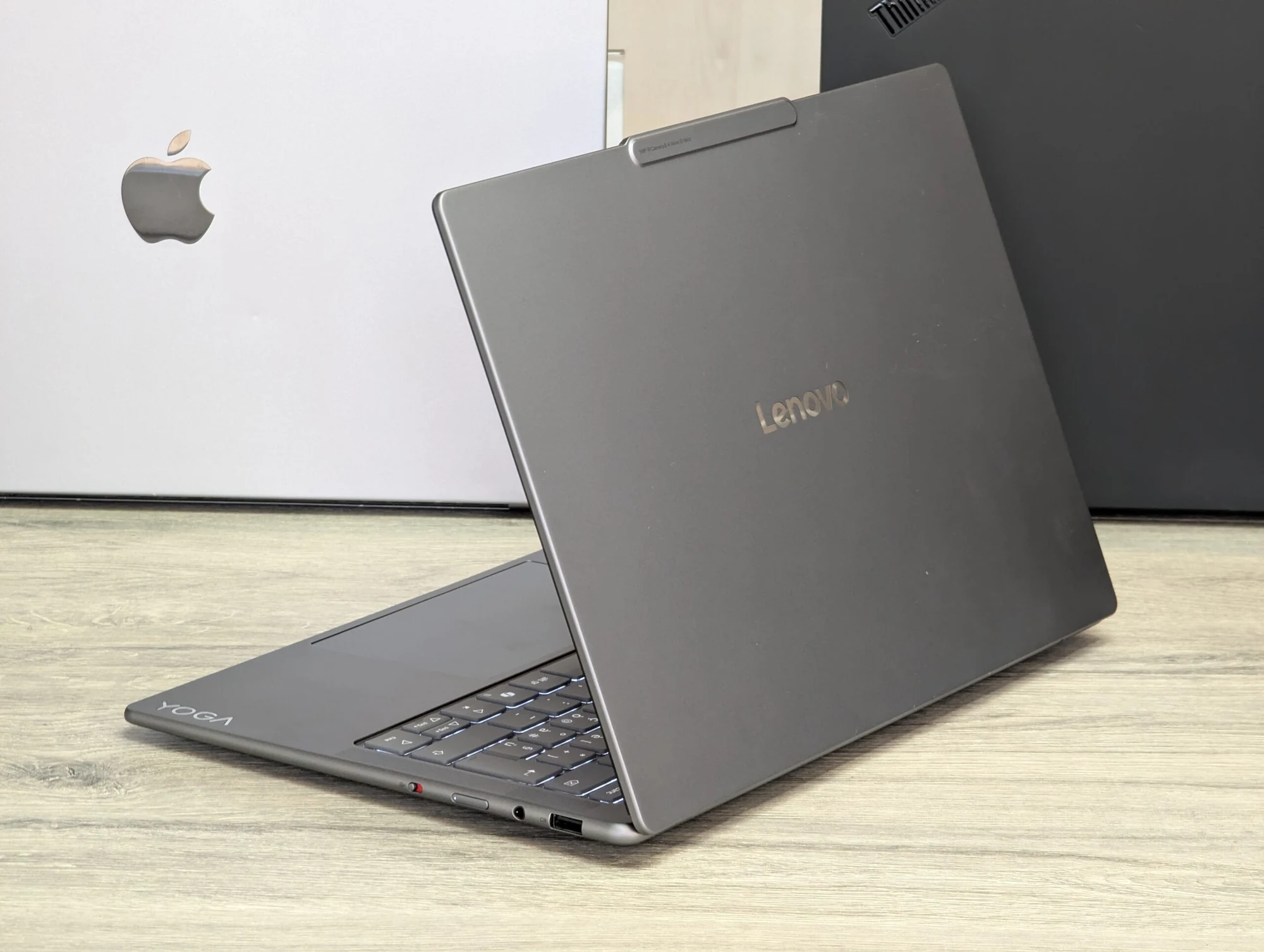 Nou! Lenovo Yoga Slim 7i Aura Edition | Ultra 7 258V | 32GB | 1TB | Intel Arc | 14 inch — miniatură 8