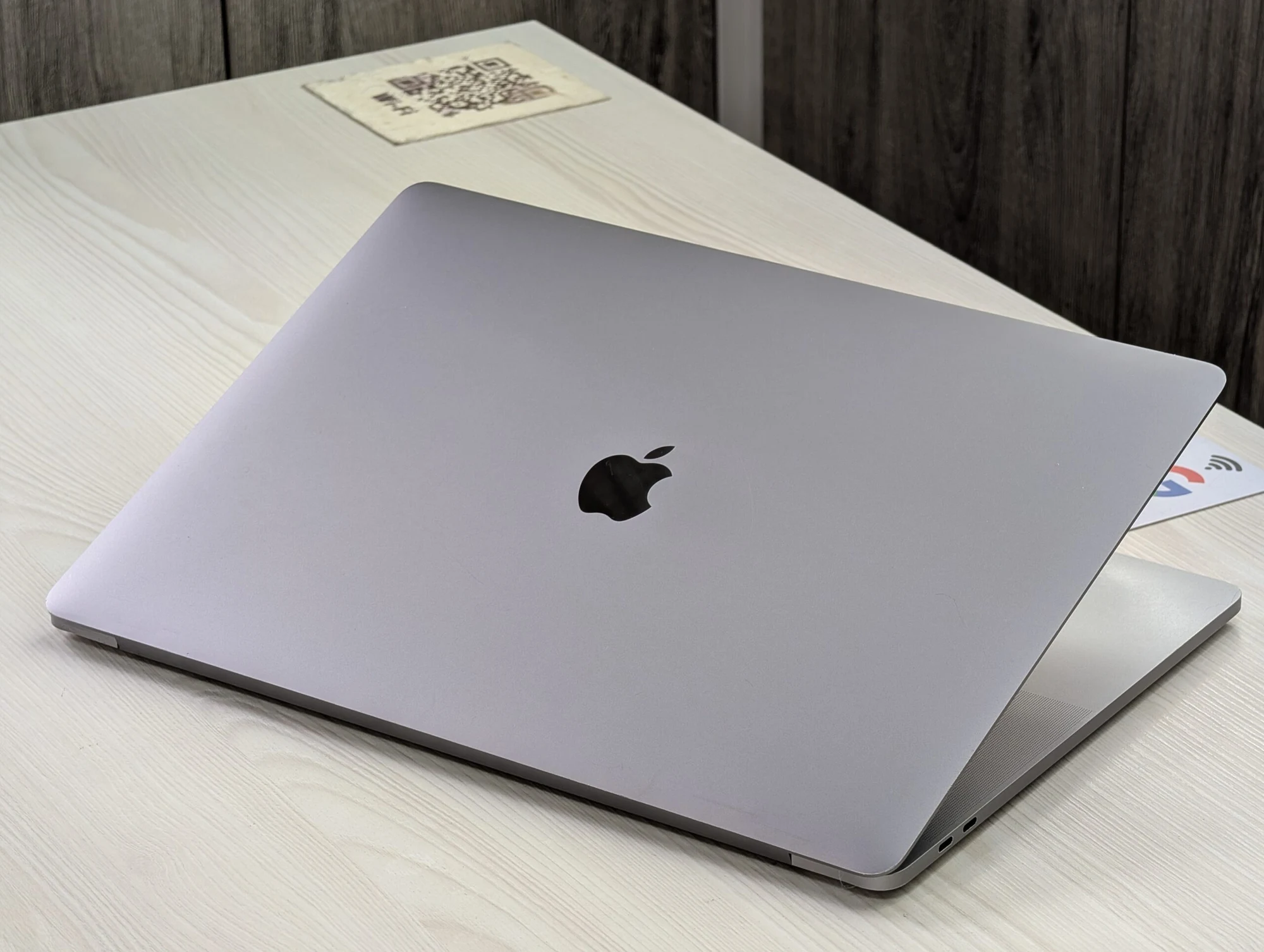 MacBook Pro 15 2016 | Core i7 | 16GB | 512GB | Radeon Pro 455 | Retina Display — miniatură 13