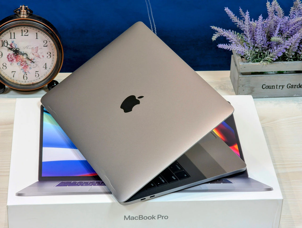 Apple MacBook Pro 13 (2017) | i7 3.5GHz | 16GB Ram | 1TB | Retina — miniatură 12