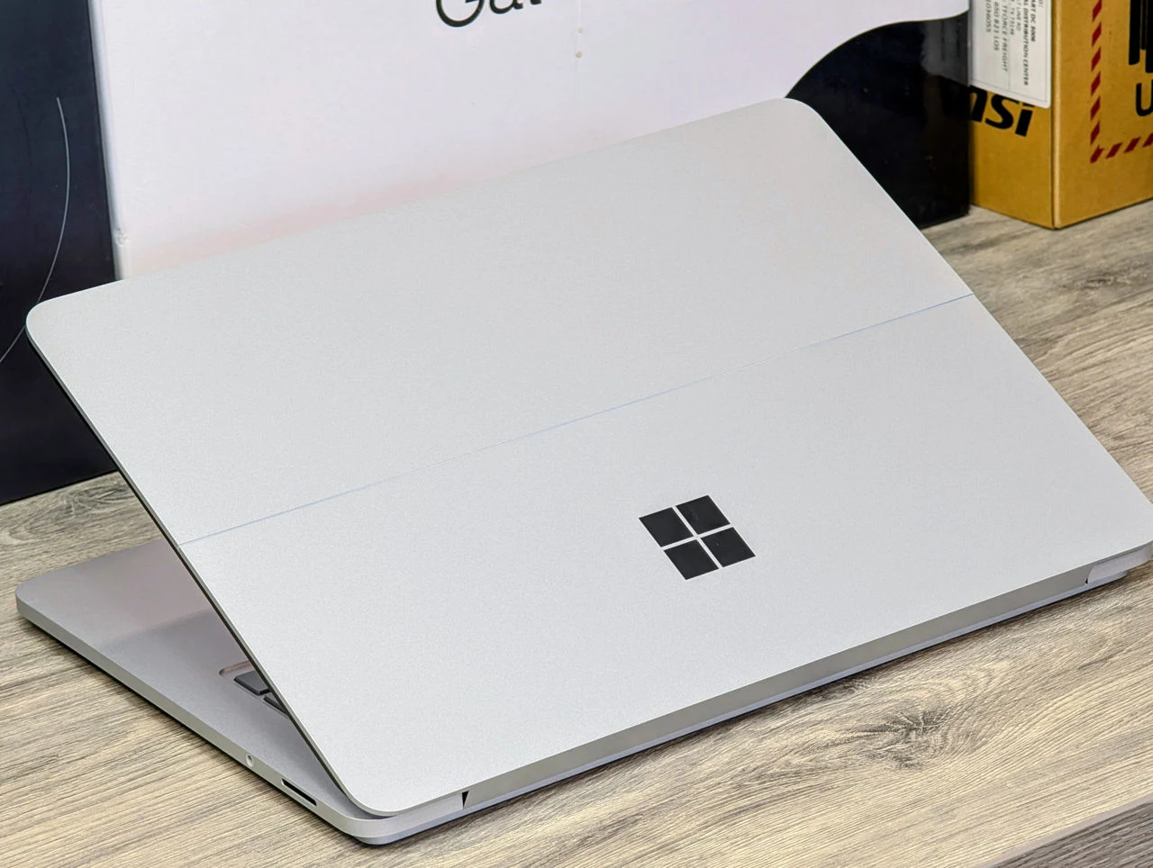 Surface Laptop Studio | i7 11370H | 32GB | 1TB | RTX 3050 Ti | 14.4″ 2K 120Hz — miniatură 14