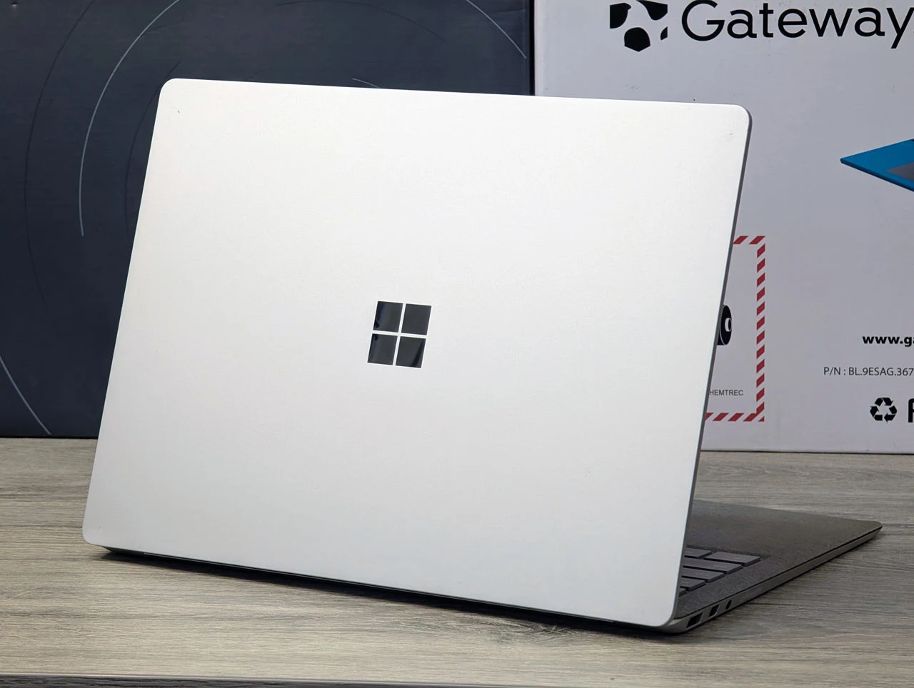 Surface Laptop 2 | i5 8250U | 8GB | 256GB | 13.5″ Touch — miniatură 10