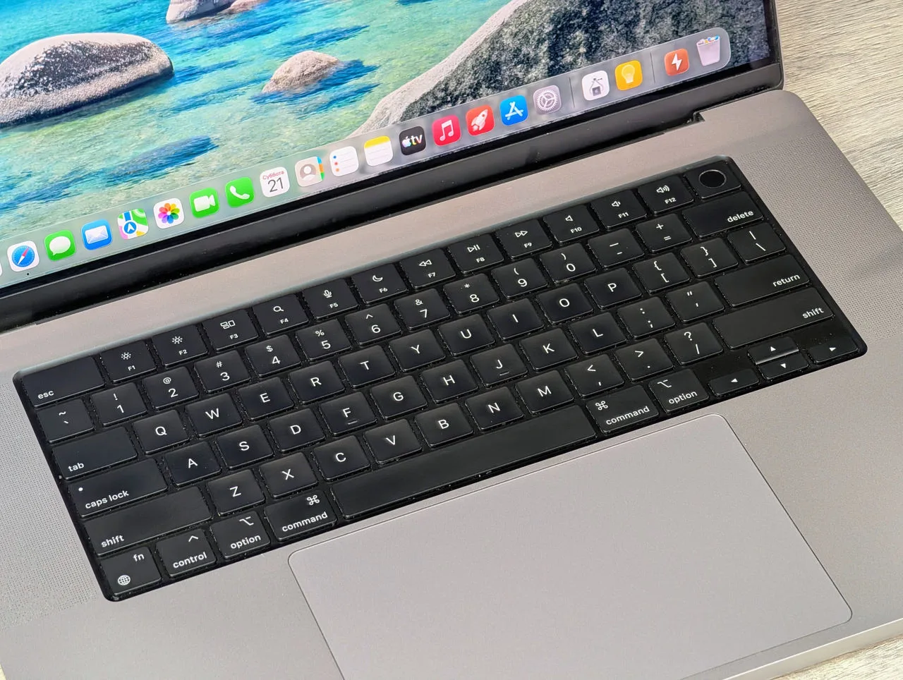 Apple MacBook Pro 16″ 2021 | M1 Pro | 16GB | 512GB | 16.2″ Liquid Retina XDR — miniatură 11