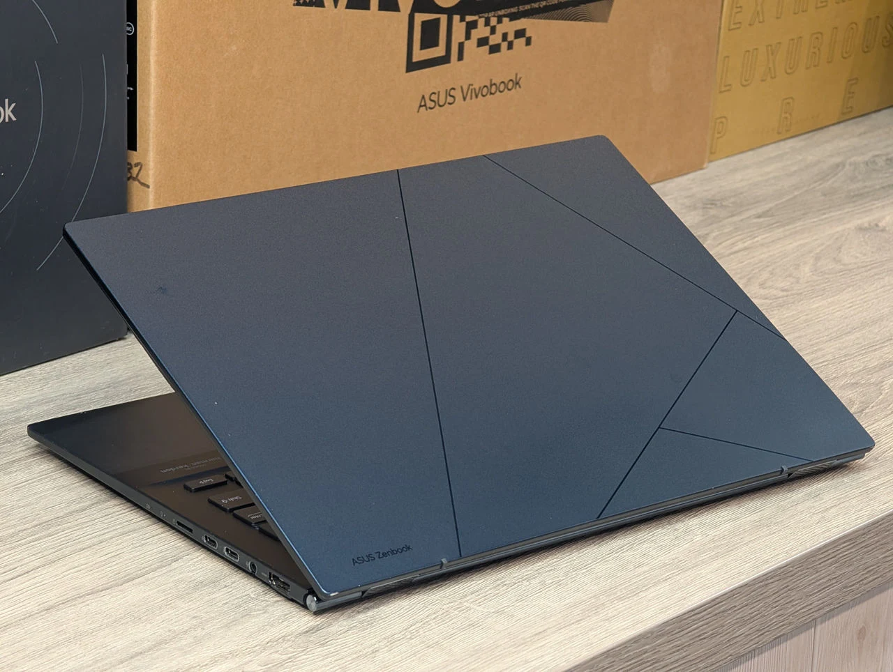 Asus Zenbook UX340 | Intel i5 1240P | 8GB | 512GB | 14″ 2K 90Hz — miniatură 9
