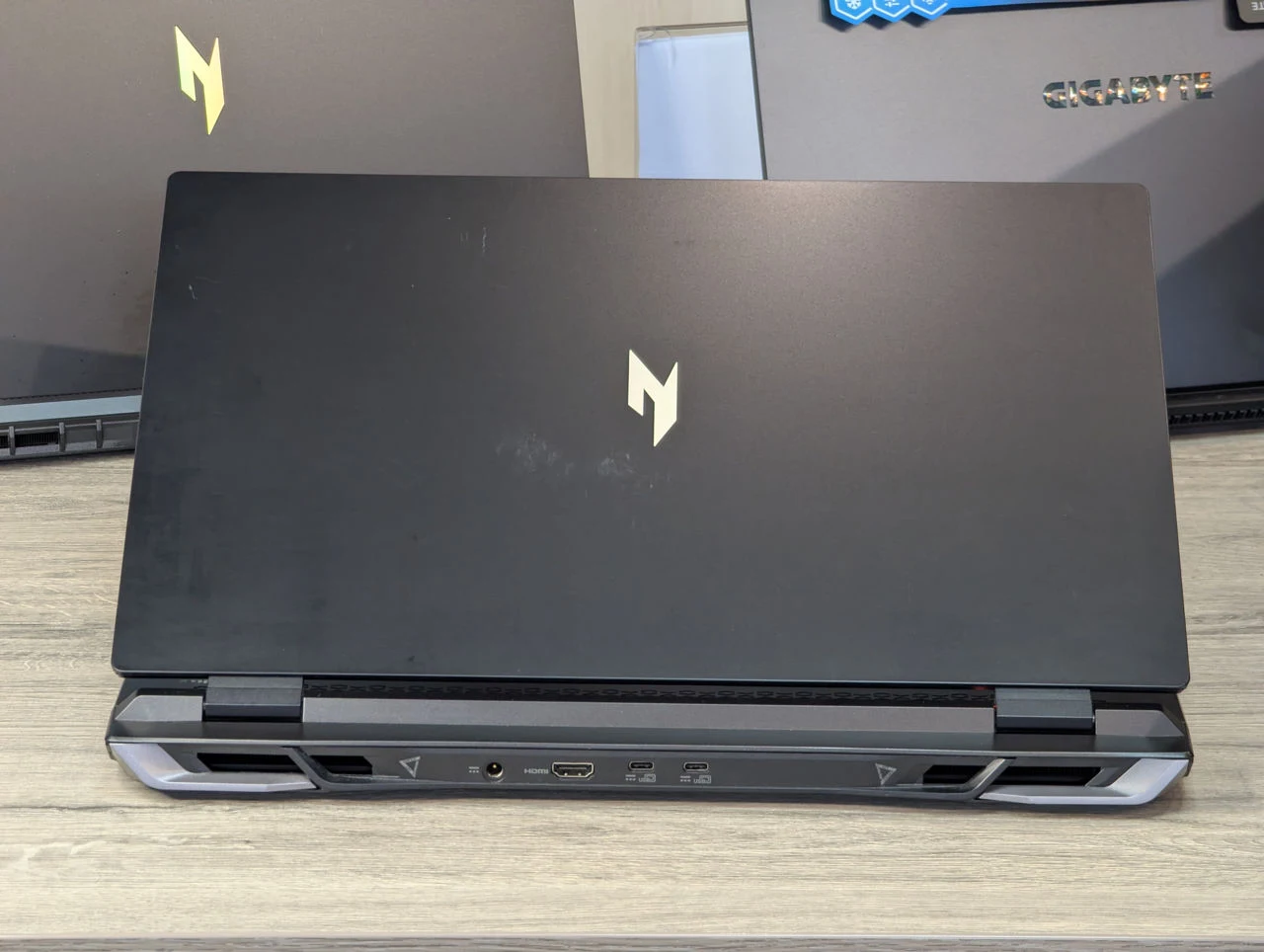 Acer Nitro 17 AN17-42 | Ryzen 7 8745HS | 32GB Ram | 1TB | RTX 4070 8GB | 17.3″ — miniatură 11