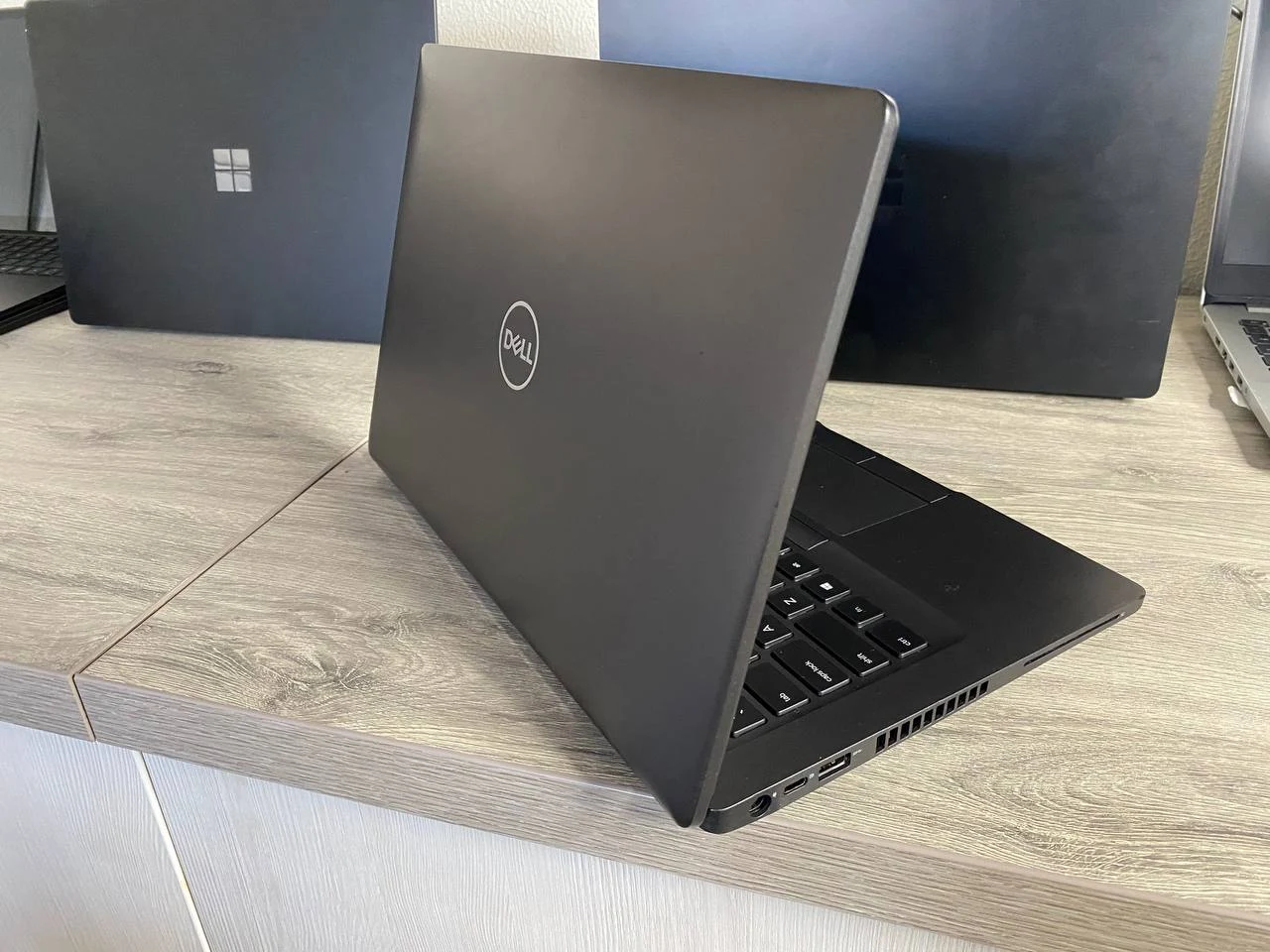 Dell Latitude 5400 | i5 8365U | 8GB | 256GB | Intel UHD 620 | 14.0″ FHD — miniatură 11