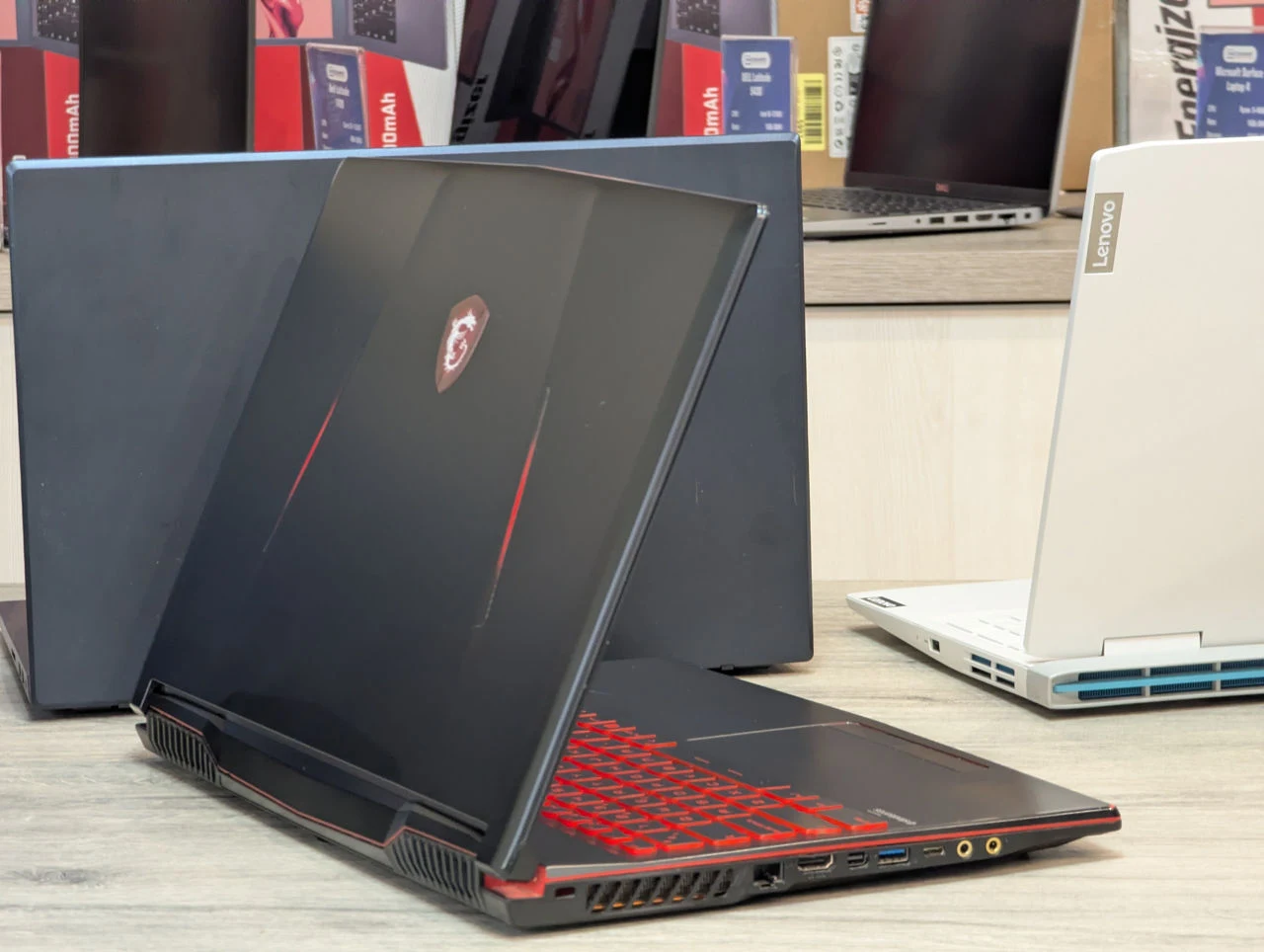 MSI GL63 8SD | Intel Core i7-8750H | GTX 1660 Ti | 16GB | 512GB | 15.6″ FHD — vedere 2