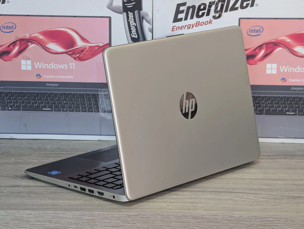 HP Laptop 14 | Intel Core i5-1035G4 | 16GB | 256GB | Intel Iris Plus | 14″ HD — miniatură 7