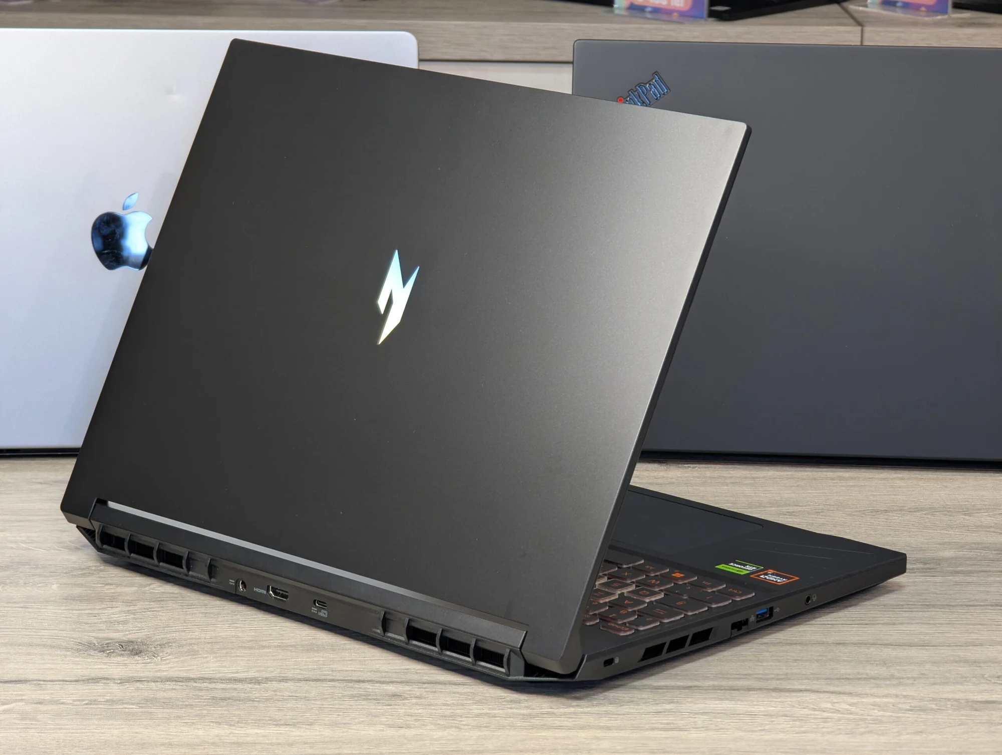 Nou! Acer Nitro V 16 | Ryzen 7 8845HS | 16GB | 1TB | RTX 4060 | 16.0″ 165Hz — miniatură 8