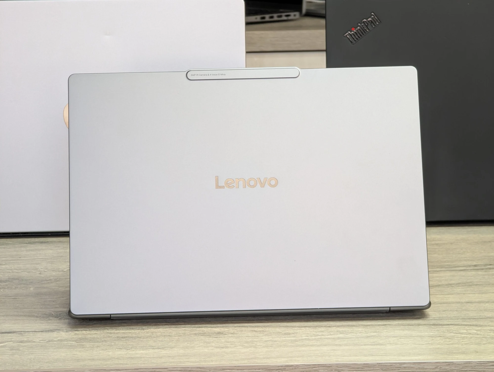 Nou! Lenovo Yoga Slim 7i Aura Edition | Ultra 7 258V | 32GB | 1TB | Intel Arc | 14 inch — miniatură 6