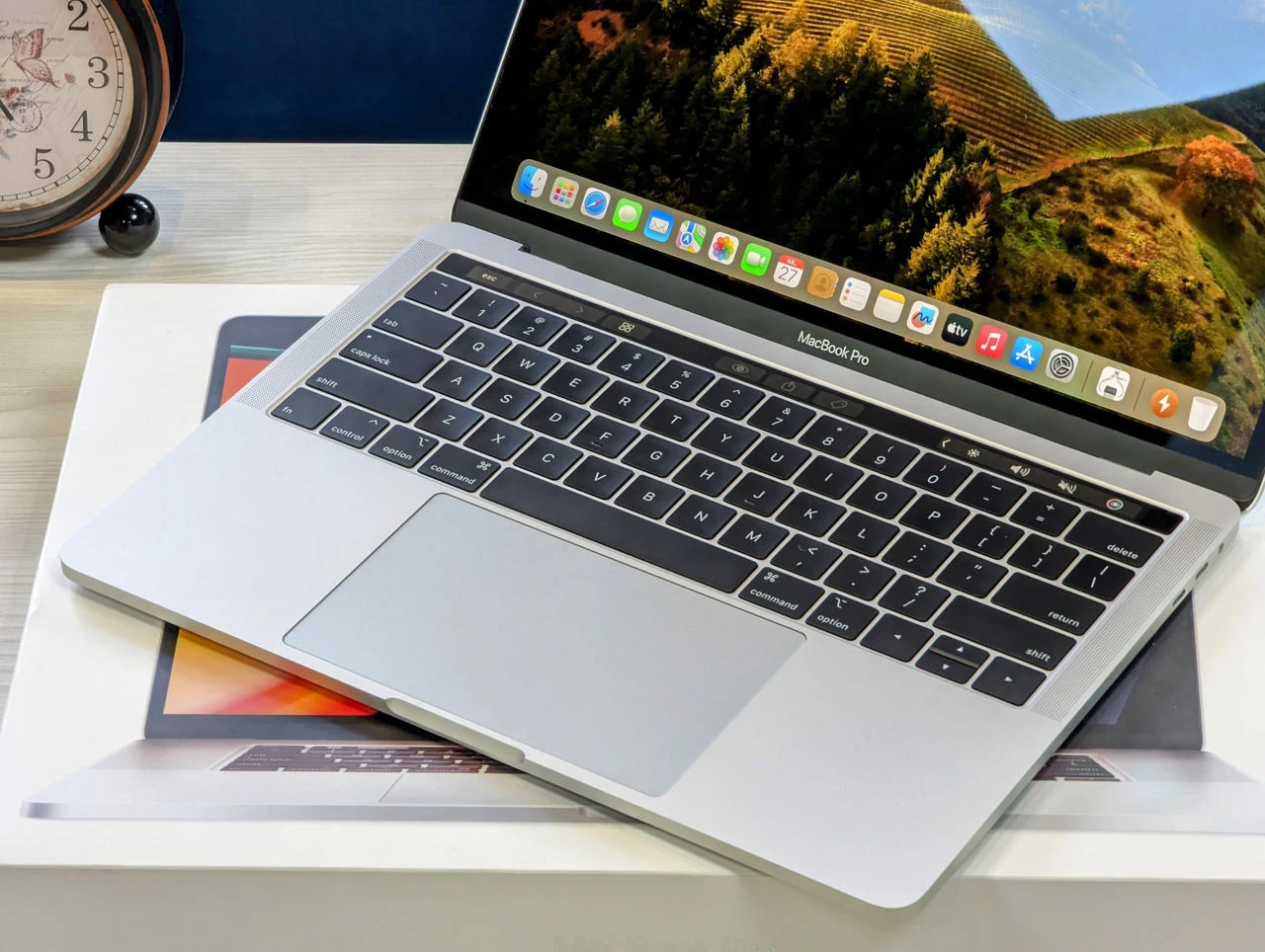 MacBook Pro 13 2020 | Intel Core i7 1068NG7U | 16GB | 512GB | 13.3″ Retina — miniatură 7