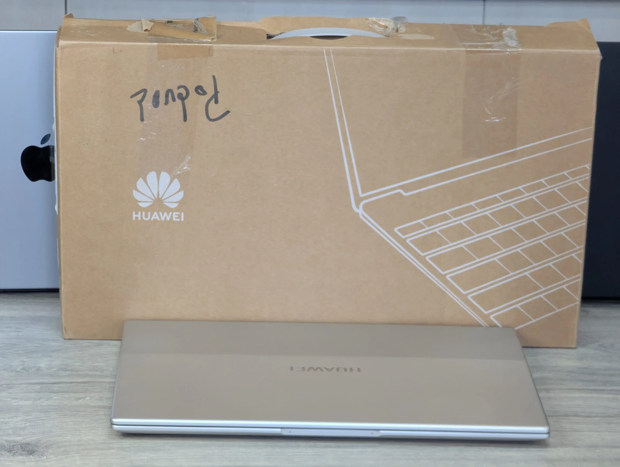Honor MagicBook D 15 | AMD Ryzen 5 3500U | 8GB | 256GB | Radeon Vega 8 | 15.6″ Full HD IPS — miniatură 13