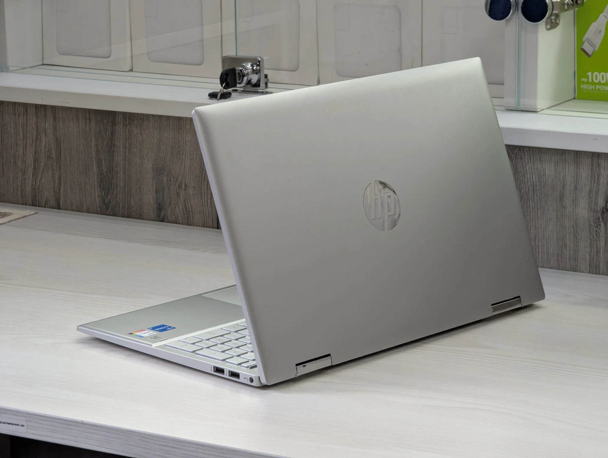 HP Pavilion x360 15 | i5 1235U | 16GB | 256GB | Intel Iris Xe | 15.6″ FHD Touch — miniatură 8