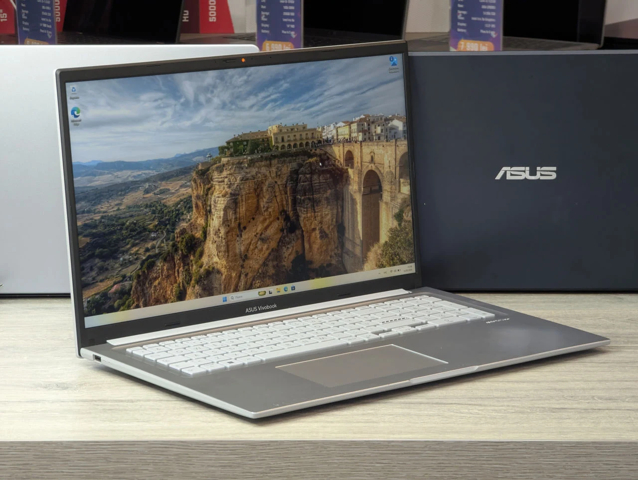 ASUS Vivobook 17 X1704ZA | i5 1235U | 16GB | 512GB | 17.3″ FHD — miniatură 5
