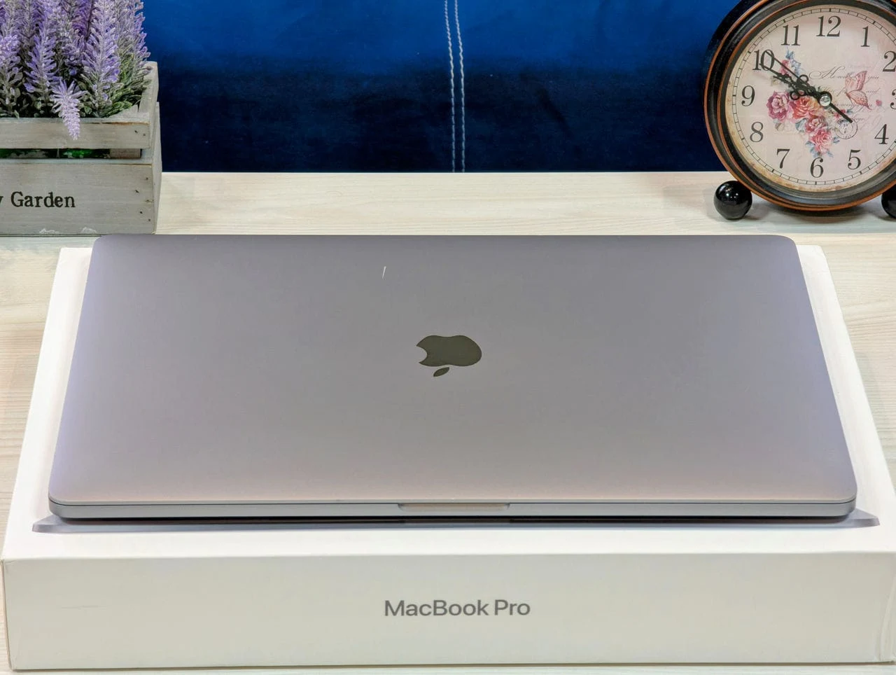 MacBook Pro 16 2021 | i9-9880H | 16GB | 1TB | Radeon Pro 5500M | 16″ Retina — miniatură 13