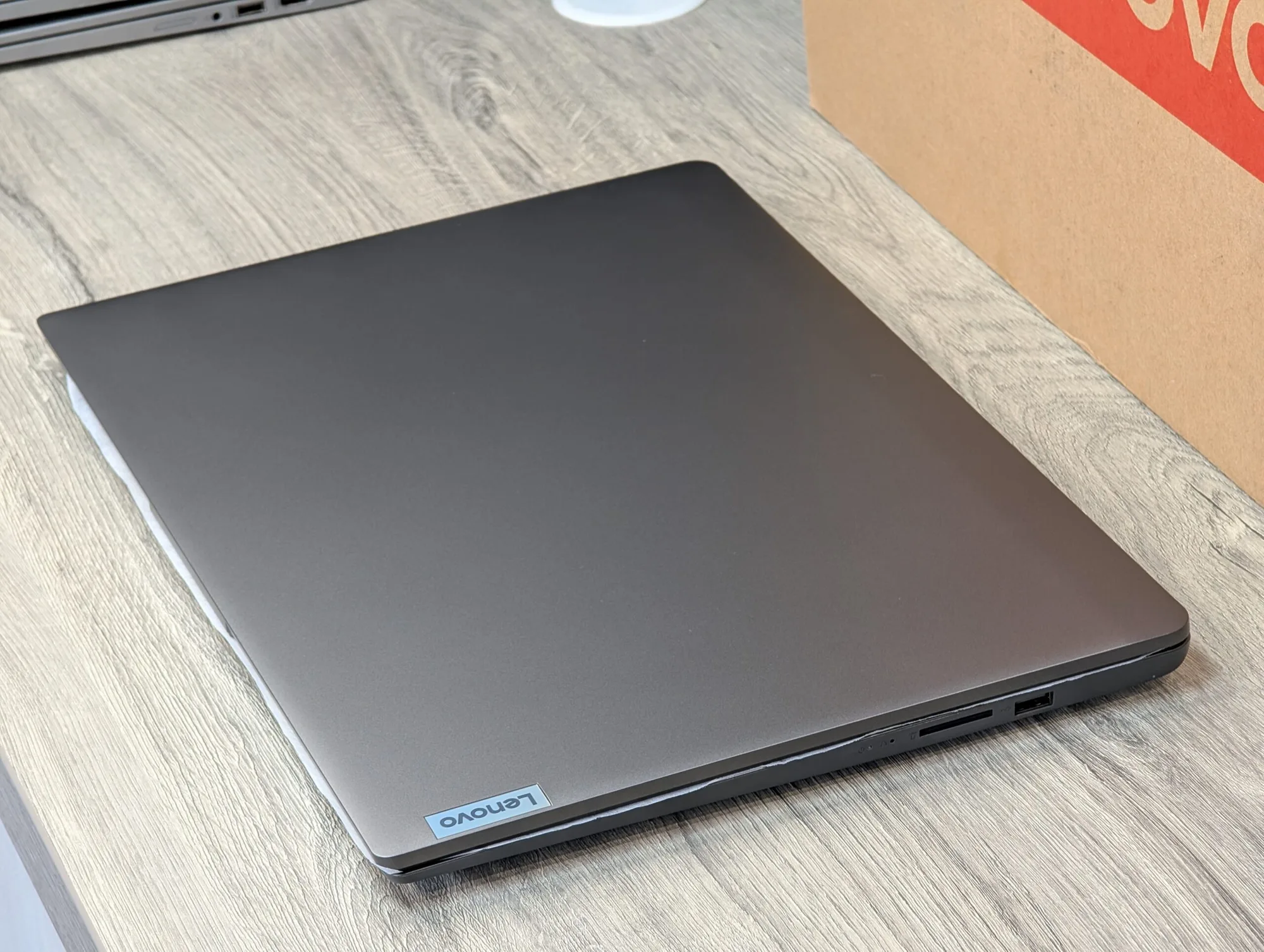 Nou! Lenovo Core i7-1355U 16GB 512GB Iris Xe 15.6″ FHD — miniatură 13