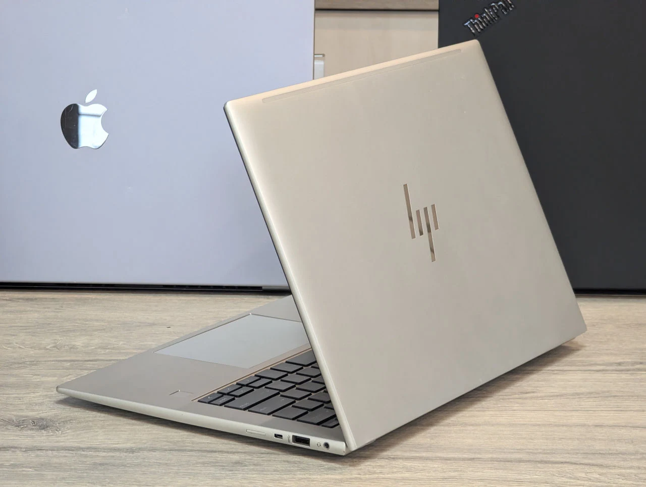 HP EliteBook 845 G10 | Ryzen 5 PRO 7545U | 16GB | 256GB | AMD Radeon 740M | 14.0″ WUXGA — miniatură 7