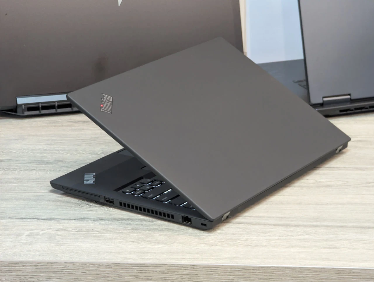 Lenovo ThinkPad T14 Gen 1 | AMD Ryzen 7 PRO 4750U | 16GB | 256GB | 14.0″ FHD IPS — miniatură 11