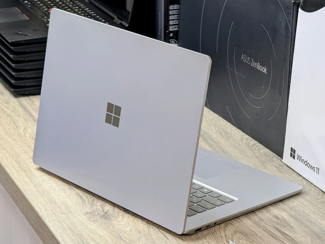 Microsoft Surface Laptop 3 | Intel Core i5-1035G7 | 8GB RAM | 256GB SSD | 15.0″ 2.5K Touch — miniatură 6