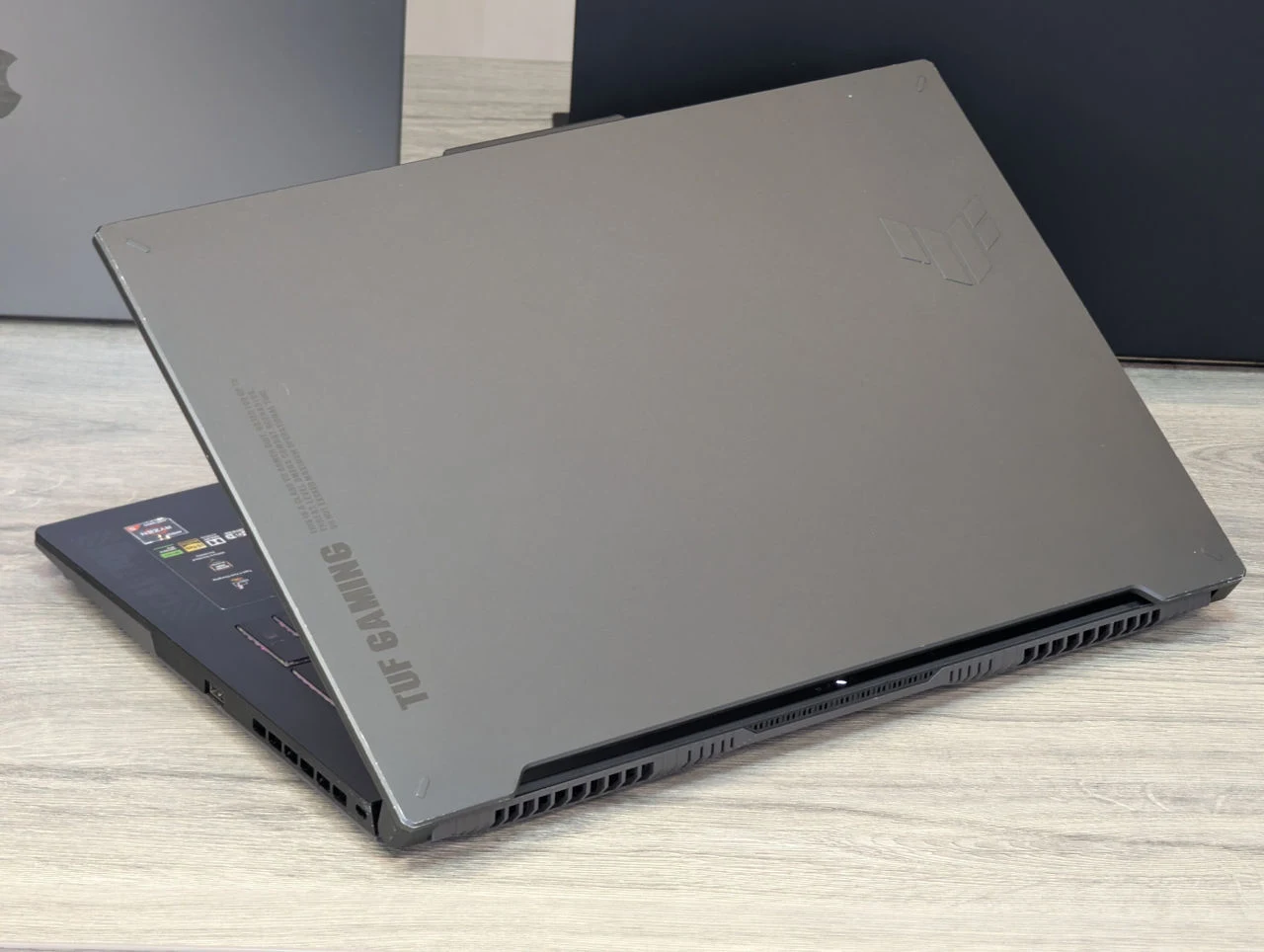 ASUS TUF Gaming A17 | Ryzen 5 6600HS | 16GB Ram | 512GB SSD SK hynix | RTX 4050 | 17.3″ — miniatură 11