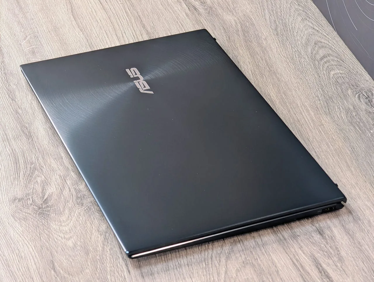 Asus ZenBook UX325E | i7 1165G7 | 8GB | 256 GB | Intel Iris | 13.3″ OLED — miniatură 12