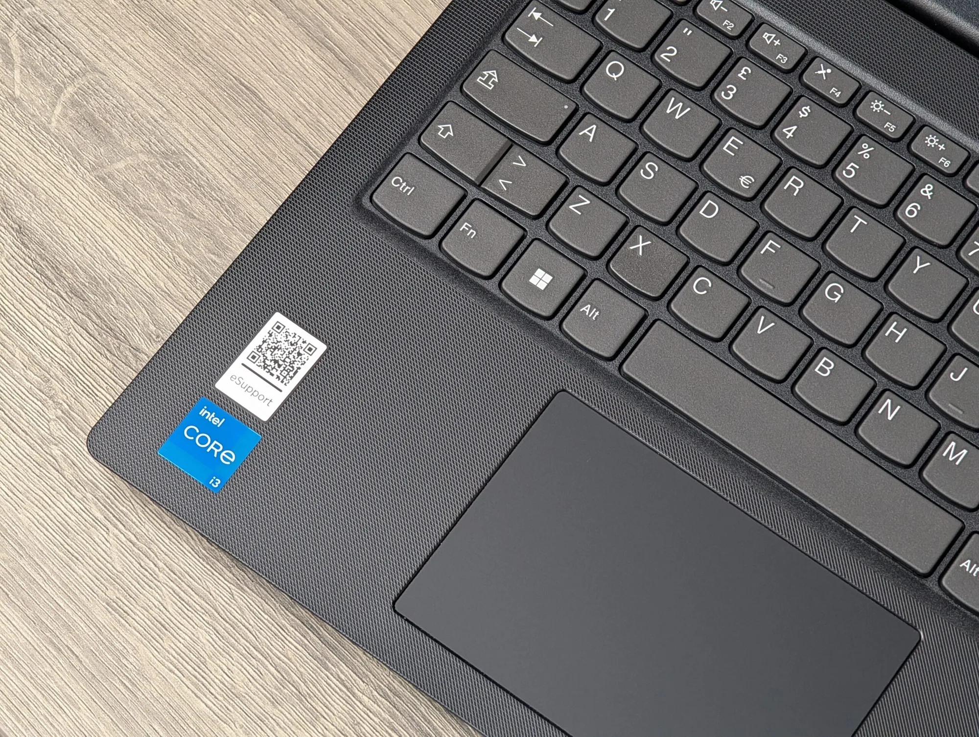 Nou! Lenovo V15 G4 IAH | i3 1315U | 16GB | 512GB | Intel UHD | 15.6″ FHD — miniatură 8