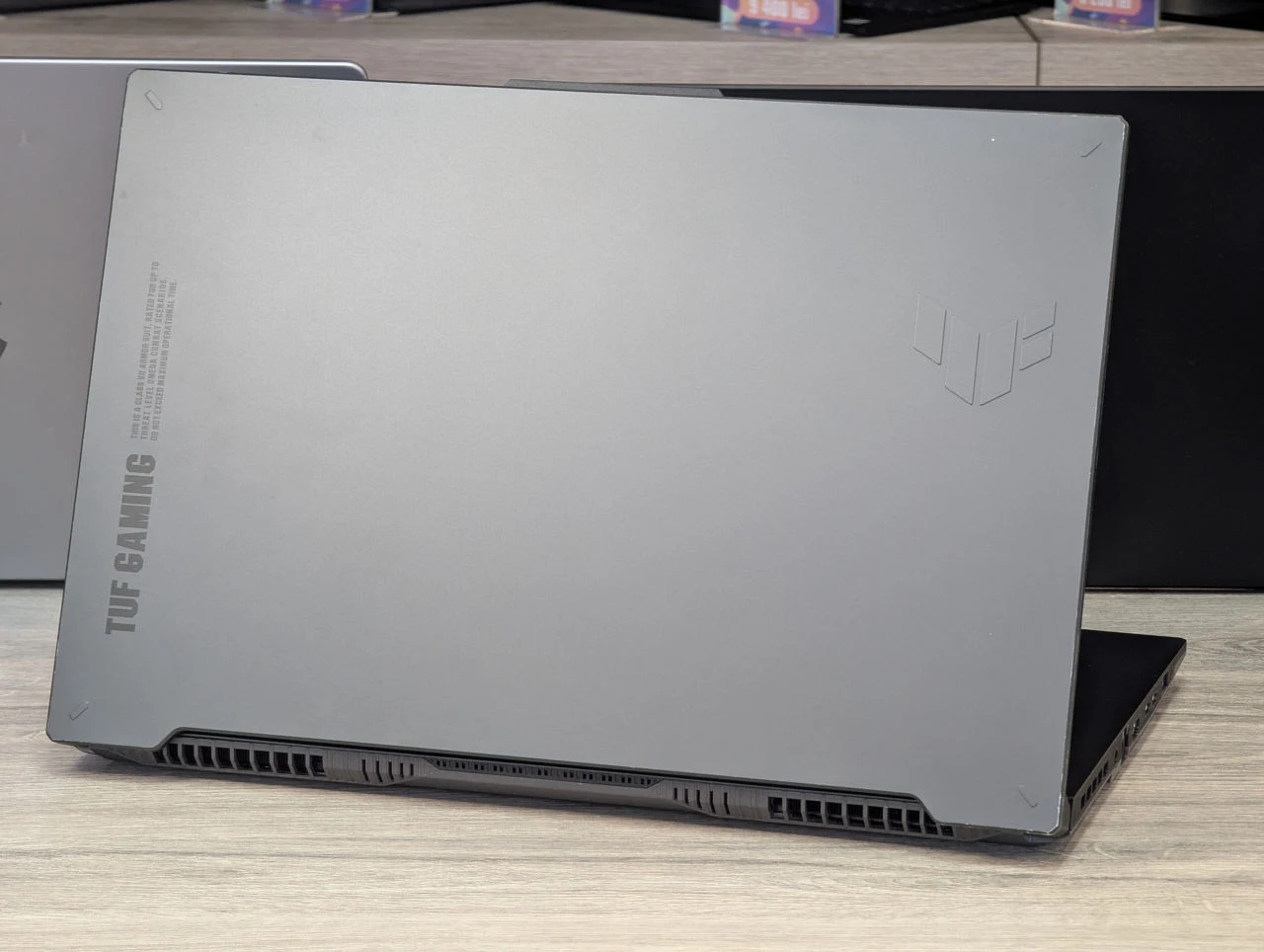ASUS TUF Gaming A17 | Ryzen 5 6600HS | 16GB Ram | 512GB SSD SK hynix | RTX 4050 | 17.3″ — miniatură 7
