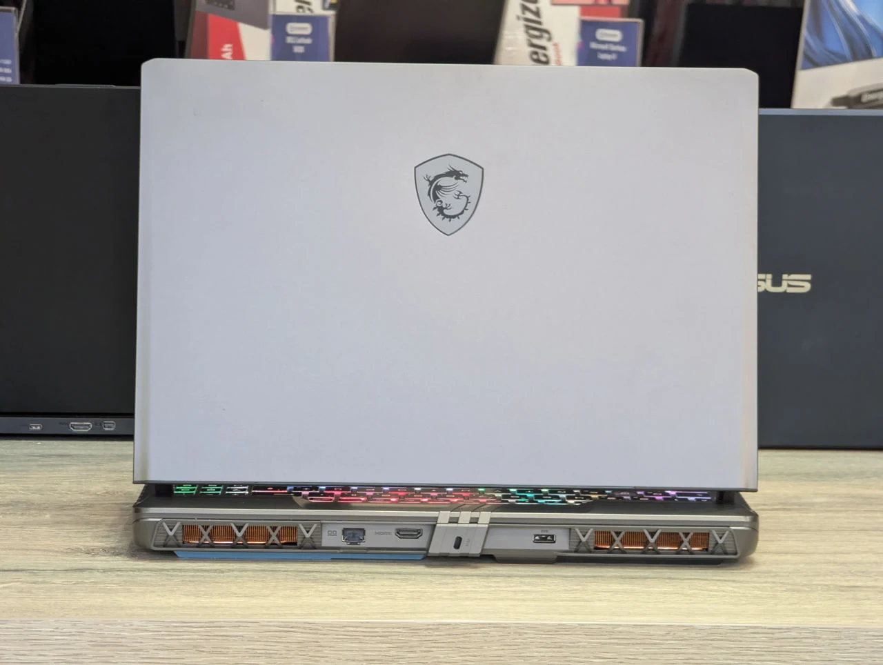 Ca nou! MSI Vector 16 HX AI | Intel Ultra 7 255HX | RTX 5070 Ti | 16GB | 1TB | 16″ 2.5K 240Hz — miniatură 6