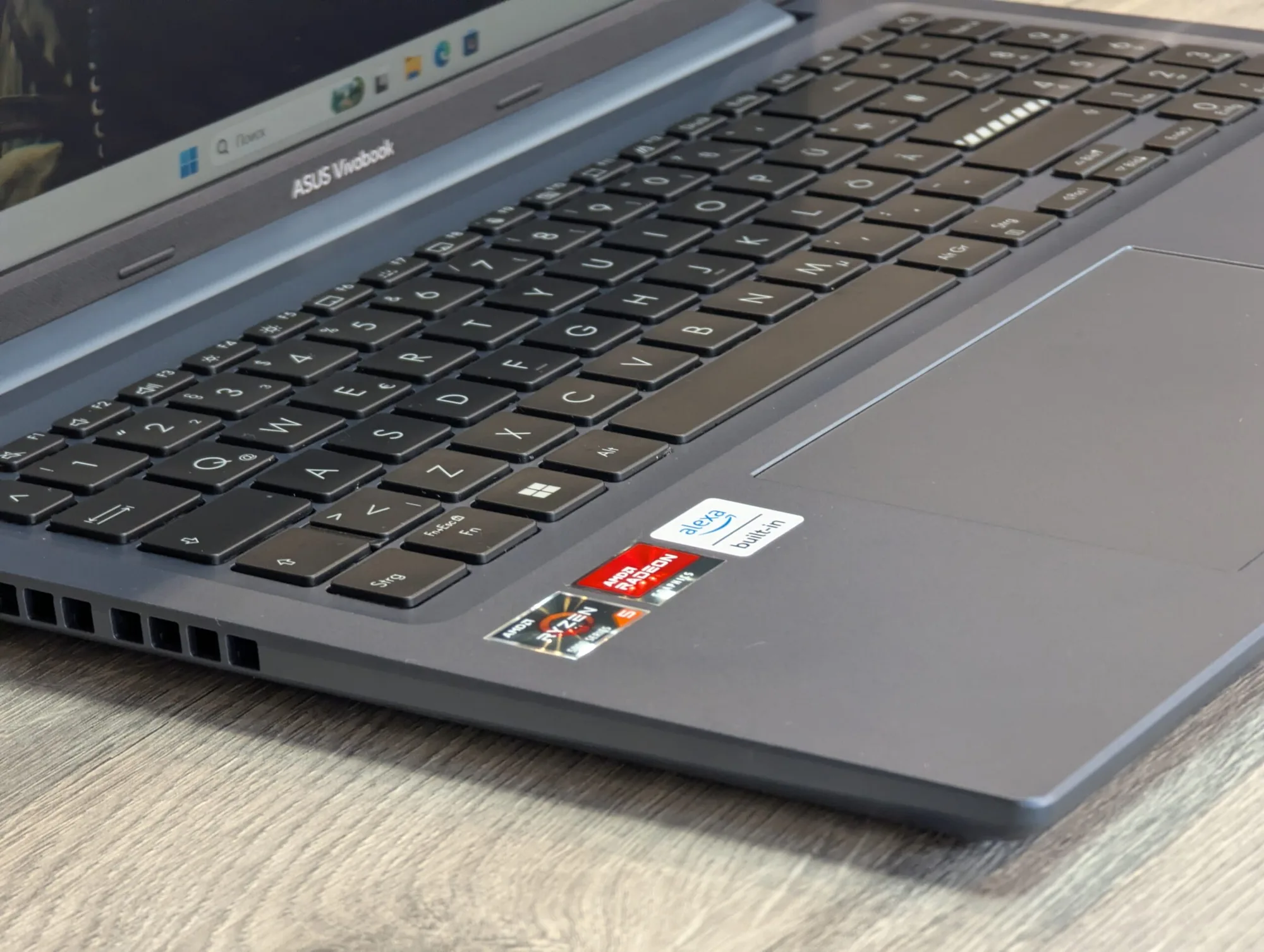 ASUS VivoBook 16 M16 | Ryzen 5 5600H | 16GB | 512GB | AMD Radeon Graphics | 16.0″ Full HD+ — miniatură 7