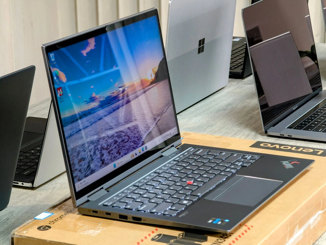 ThinkPad X1 Yoga Gen 4 | Intel i7 8665U | 16GB | 256GB | 14″ 2K Touch — miniatură 5