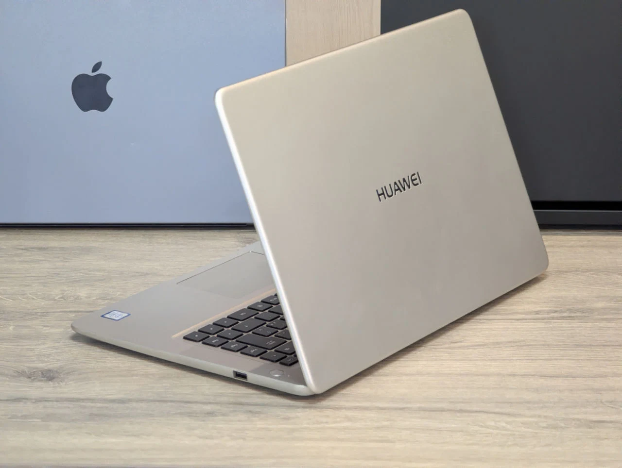 Nou! Huawei MateBook D 15 | i3-8130U | 12GB | 256GB SSD | 15.6″ FHD — miniatură 9