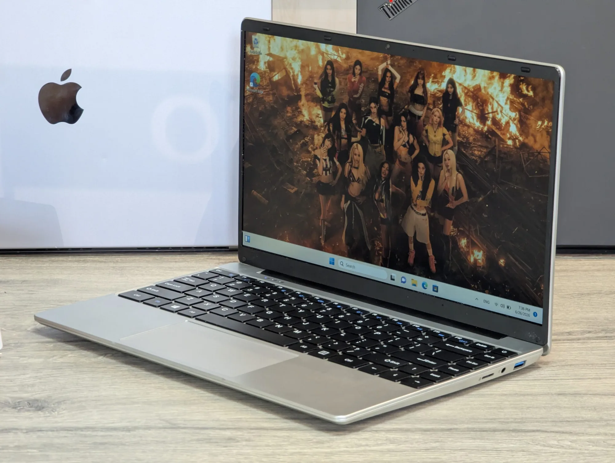 Nou! Aocwei 14.1″ | Intel Celeron N4020C | 6GB RAM | 256GB SSD | Intel UHD 600 | Windows 11 Pro — miniatură 3