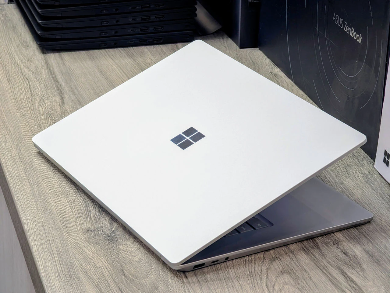 Microsoft Surface Laptop 3 | Intel Core i5-1035G7 | 8GB RAM | 256GB SSD | 15.0″ 2.5K Touch — miniatură 11