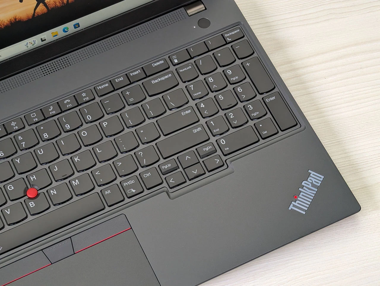 Lenovo ThinkPad L15 Gen 4 | i7-1355U | 64GB | 1TB | Intel UHD Graphics | 15.6″ FHD — miniatură 7