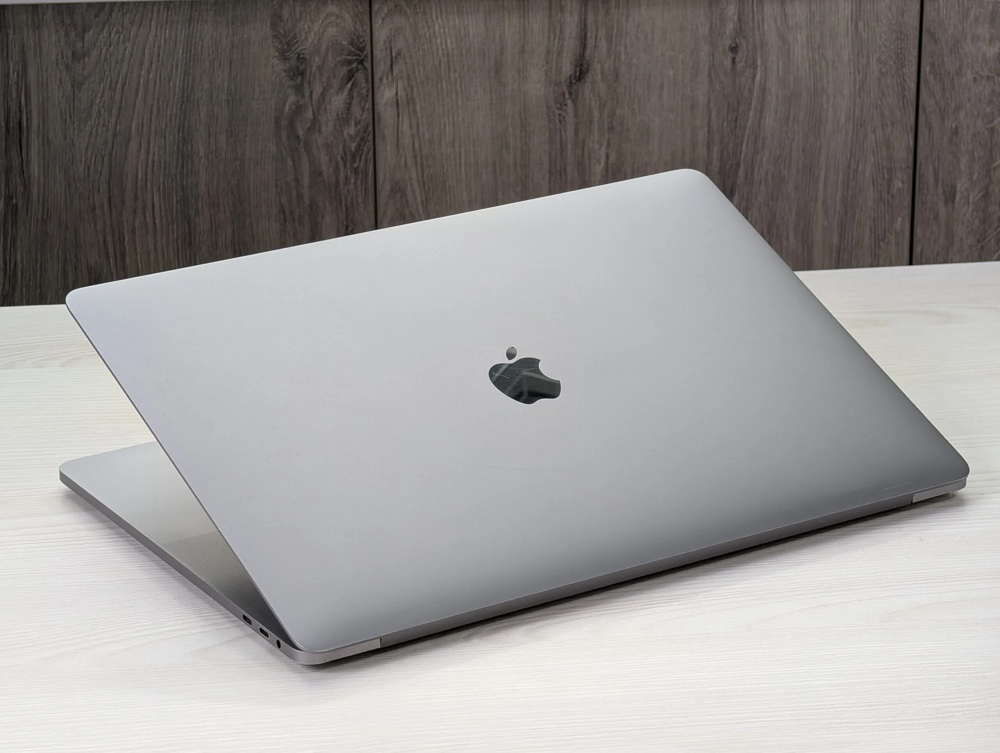 MacBook Pro 15 2016 | Core i7 | 16GB | 512GB | Radeon Pro 455 | Retina Display — miniatură 14
